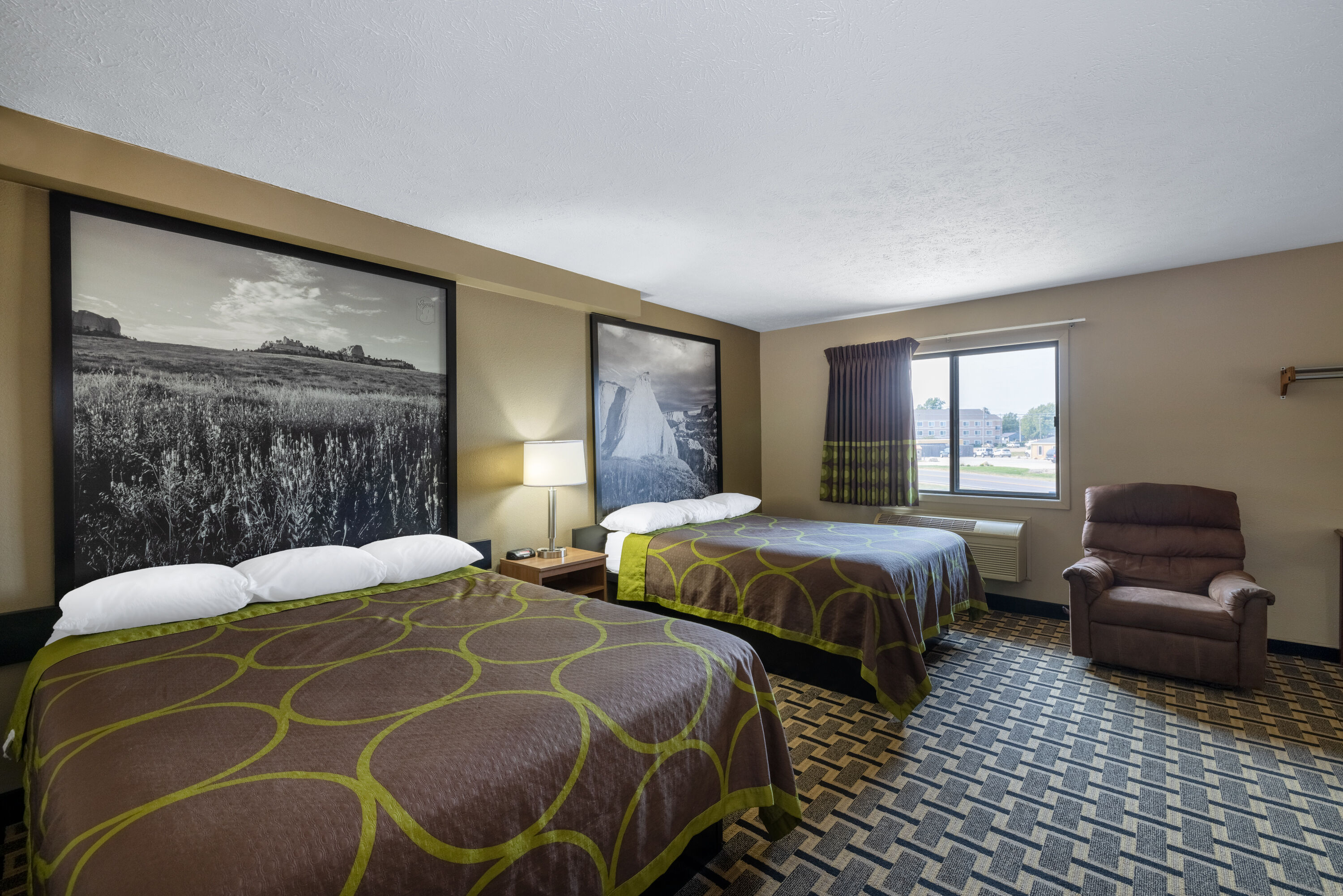 Super 8 by Wyndham O Neill NE suite in O Neill, Nebraska