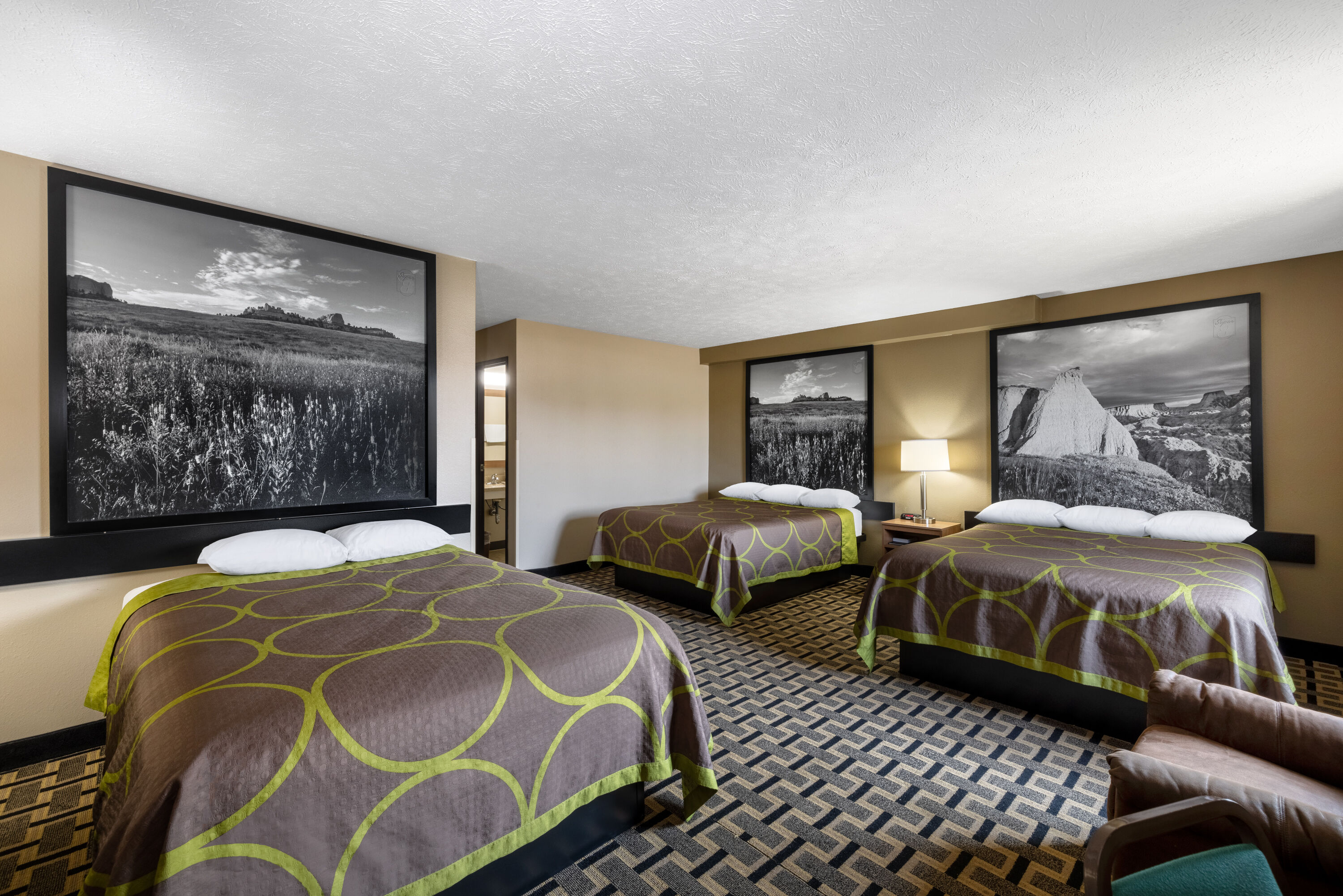 Super 8 by Wyndham O Neill NE suite in O Neill, Nebraska