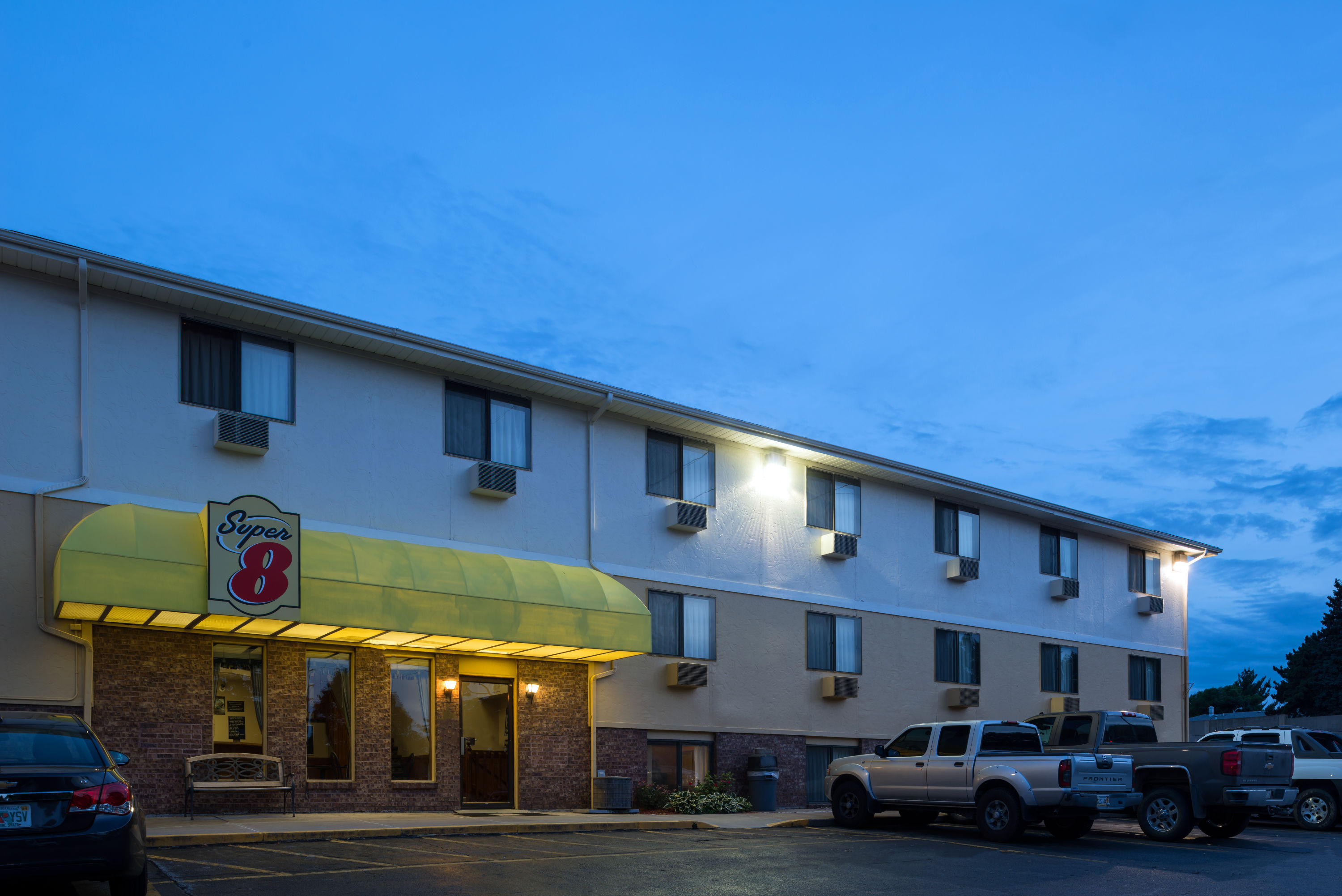 Super 8 Spring St Omaha Ne