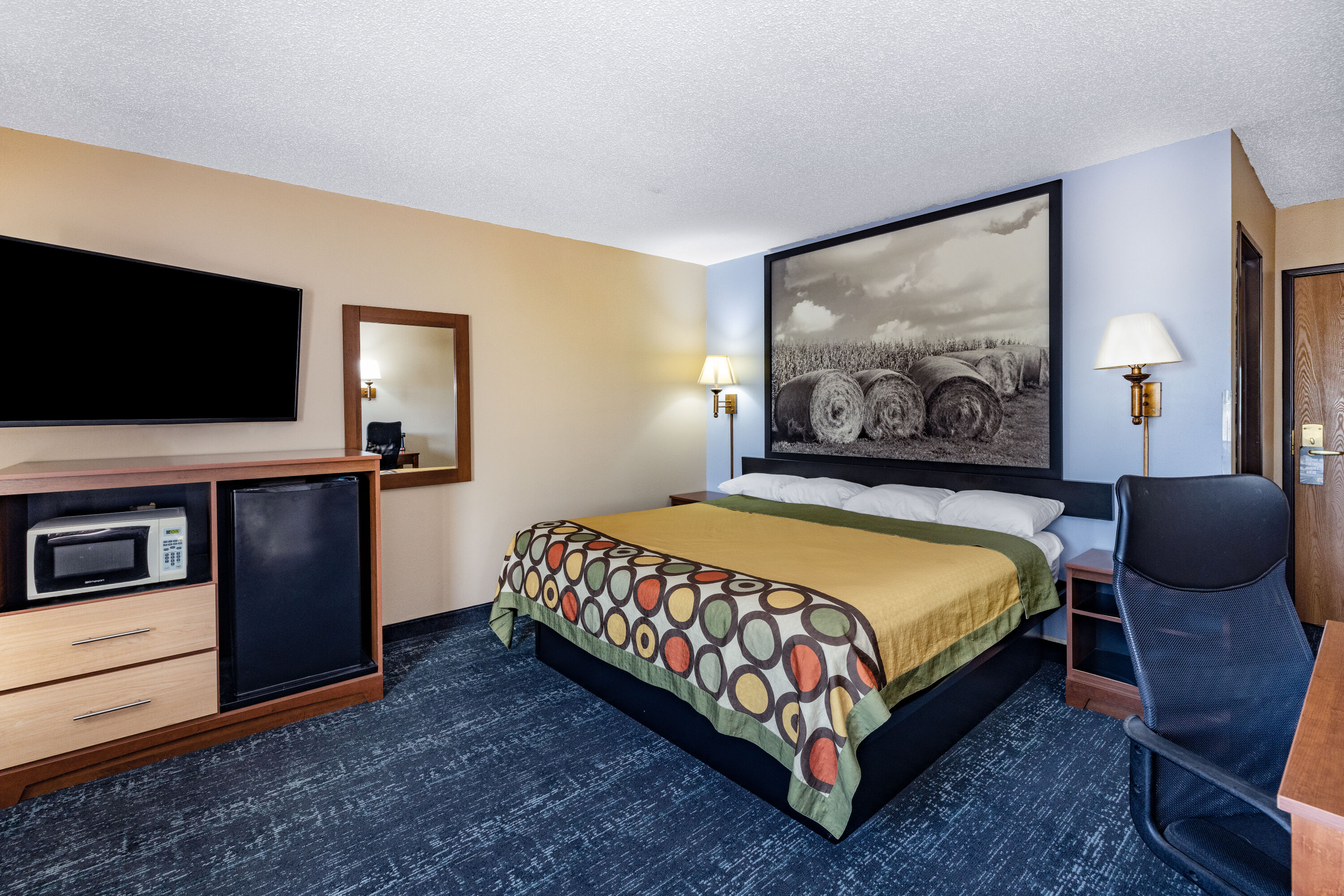 Super 8 by Wyndham Valentine NE suite in Valentine, Nebraska