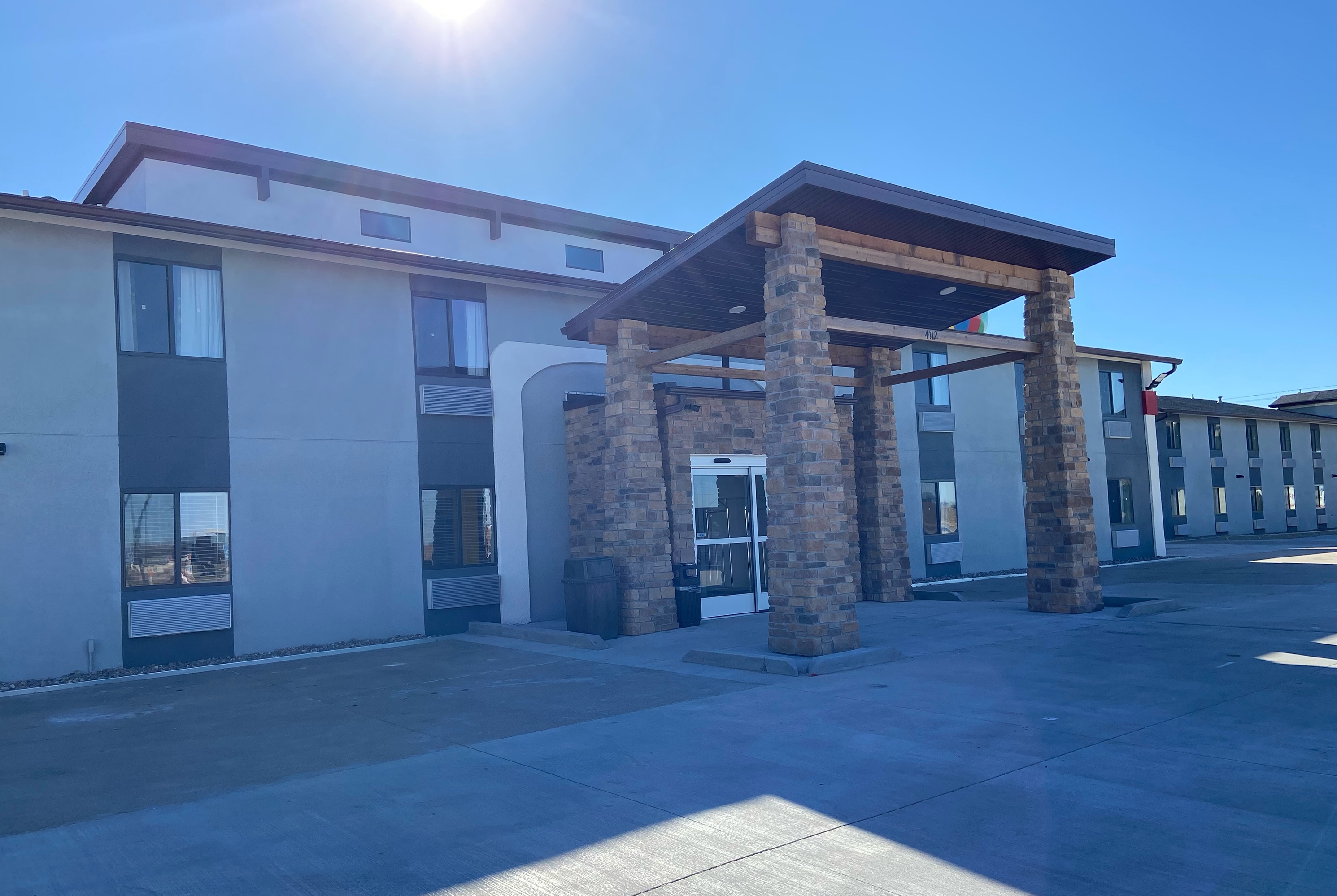 Exterior of Super 8 by Wyndham York hotel in York, Nebraska