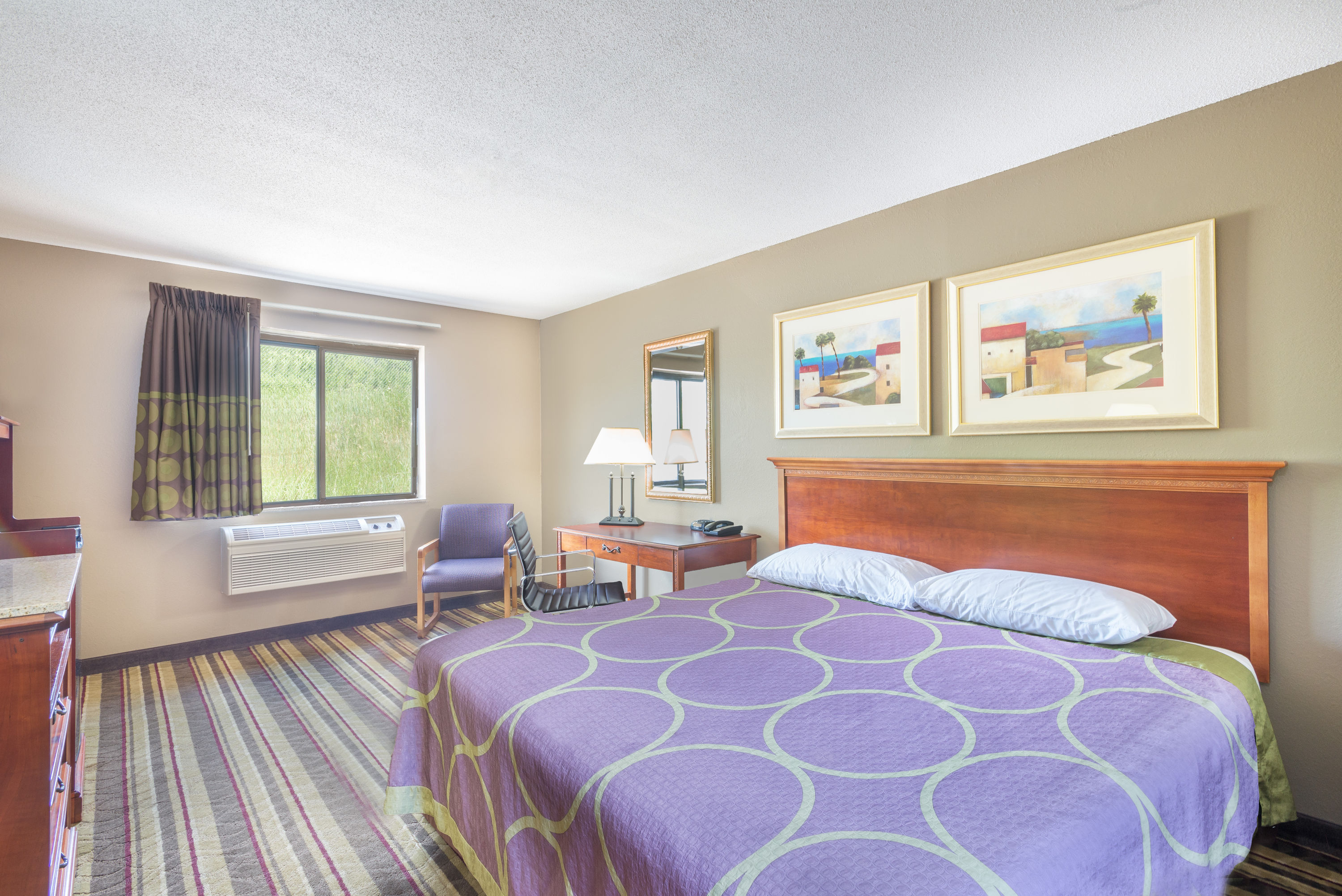 Super 8 By Wyndham Tilton Lake Winnipesaukee Tilton Nh