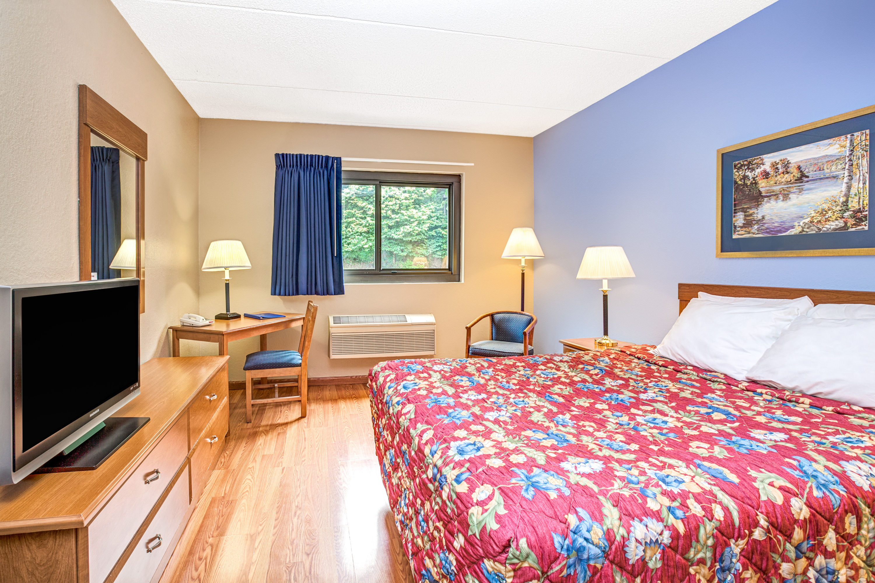 Guest room at the Super 8 by Wyndham Mahwah in Mahwah, New Jersey