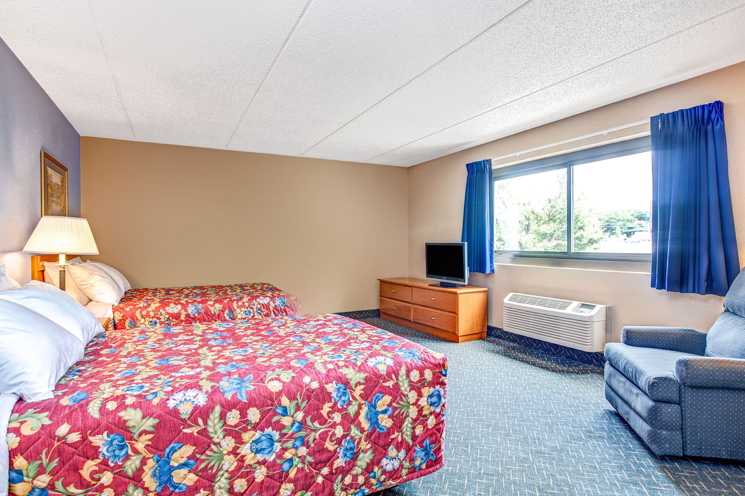 Guest room at the Super 8 by Wyndham Mahwah in Mahwah, New Jersey
