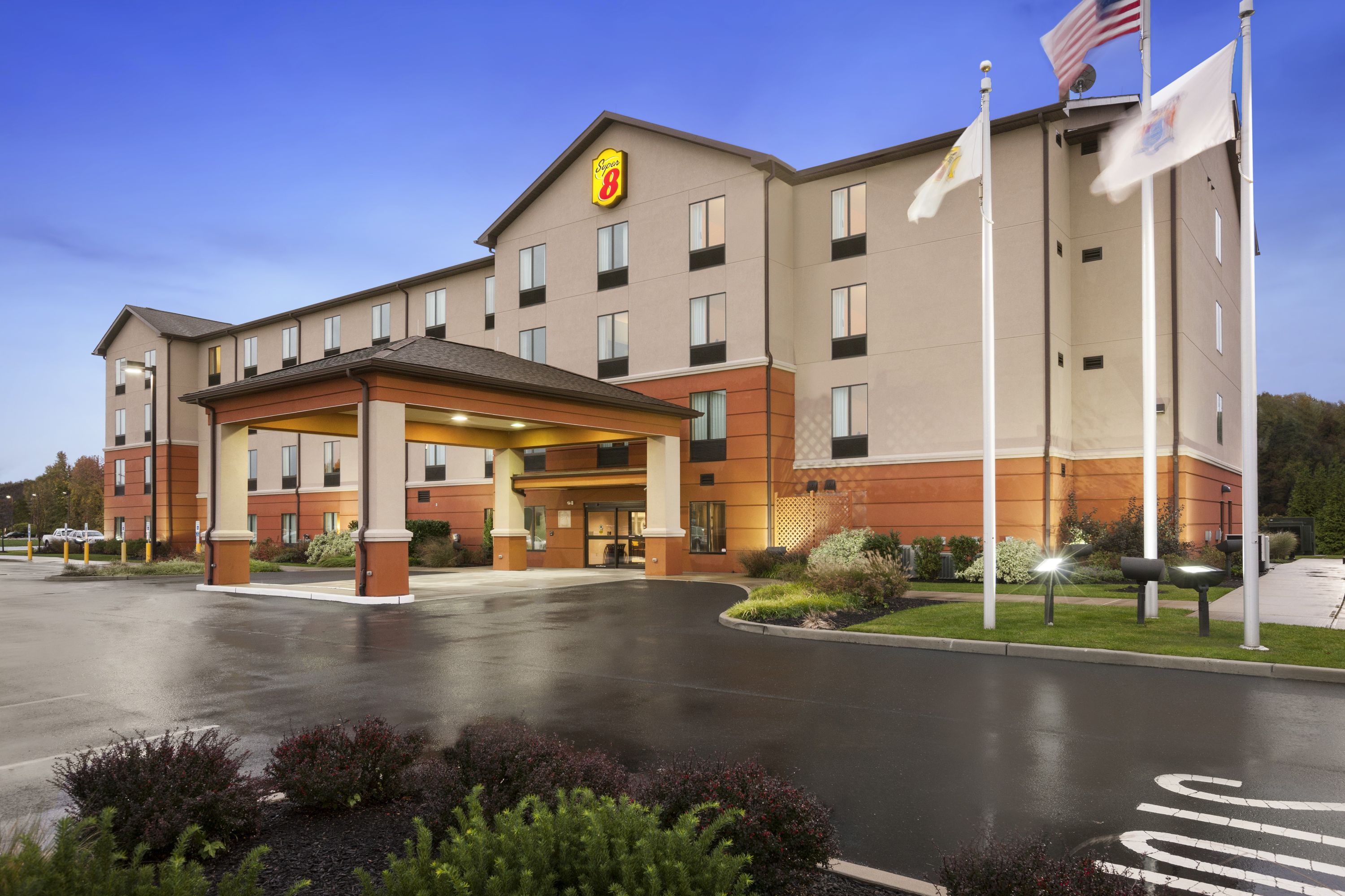 Exterior of Super 8 by Wyndham Pennsville/Wilmington hotel in Pennsville, New Jersey