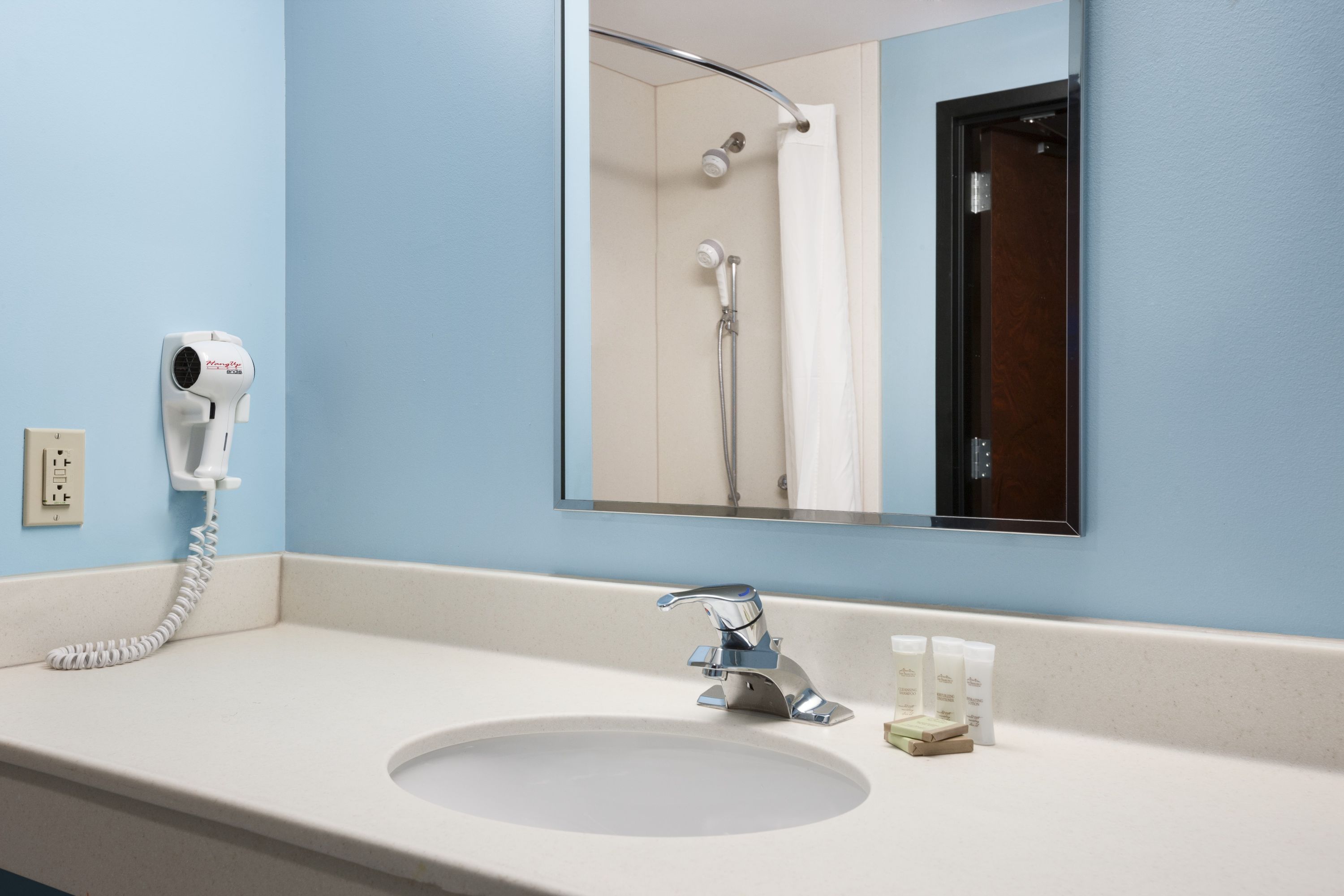 Guest room at the Super 8 by Wyndham Pennsville/Wilmington in Pennsville, New Jersey