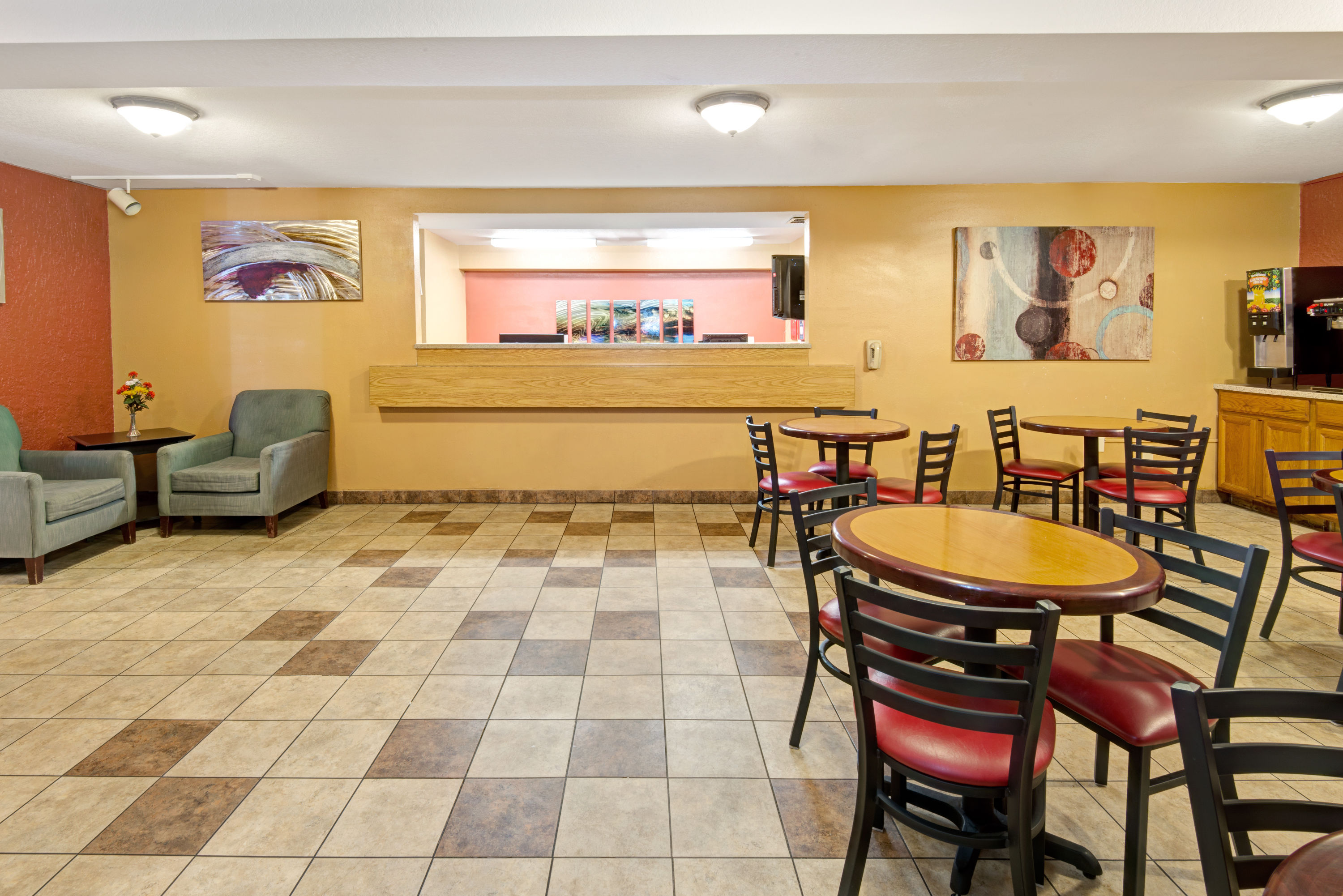 Super 8 By Wyndham Albuquerque West Coors Blvd