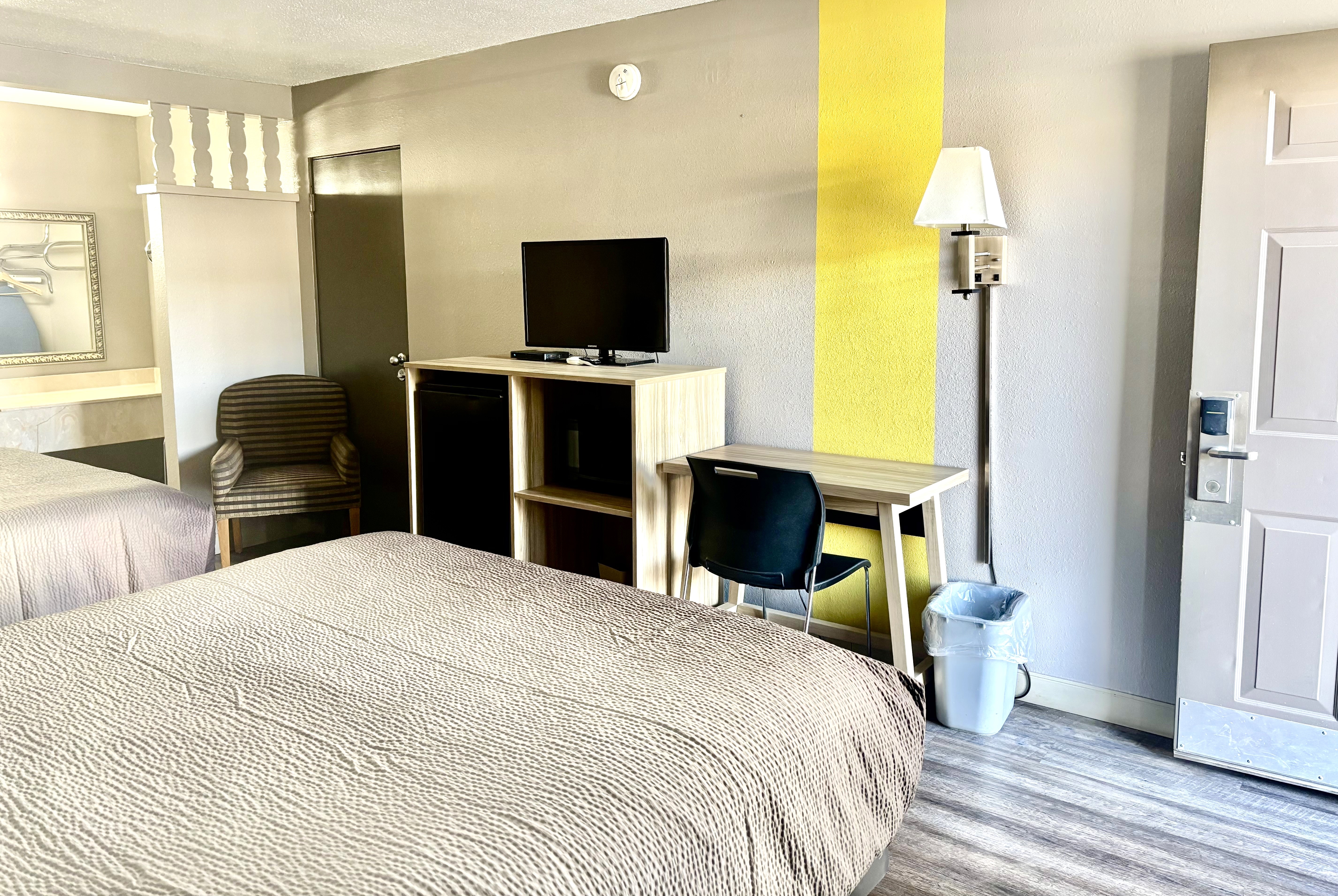 Guest room at the Super 8 by Wyndham Albuquerque Downtown in Albuquerque, New Mexico