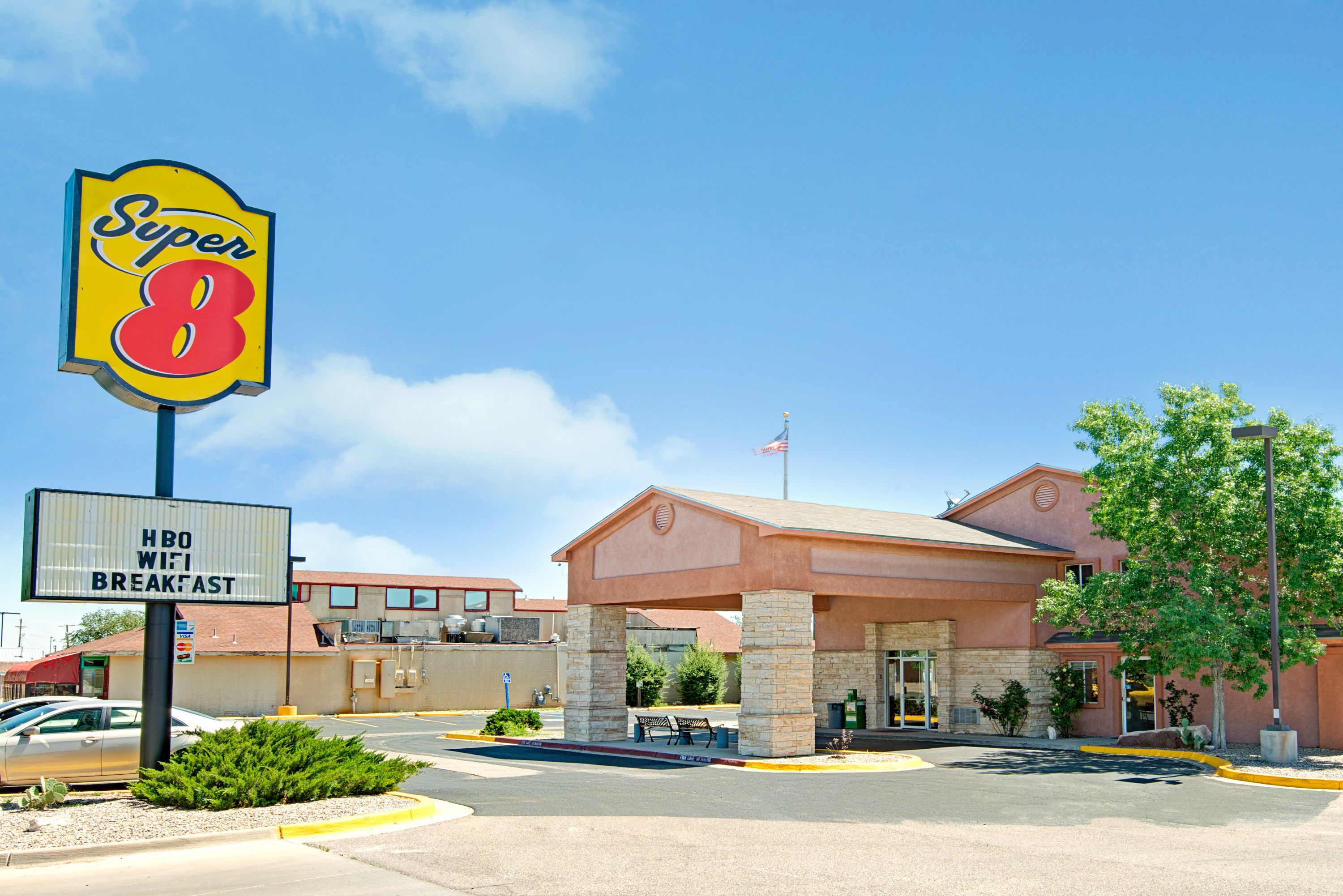 Super 8 By Wyndham Belen Nm Belen Nm Hotels