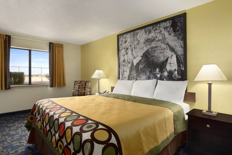 Guest room at the Super 8 Carlsbad in Carlsbad, New Mexico