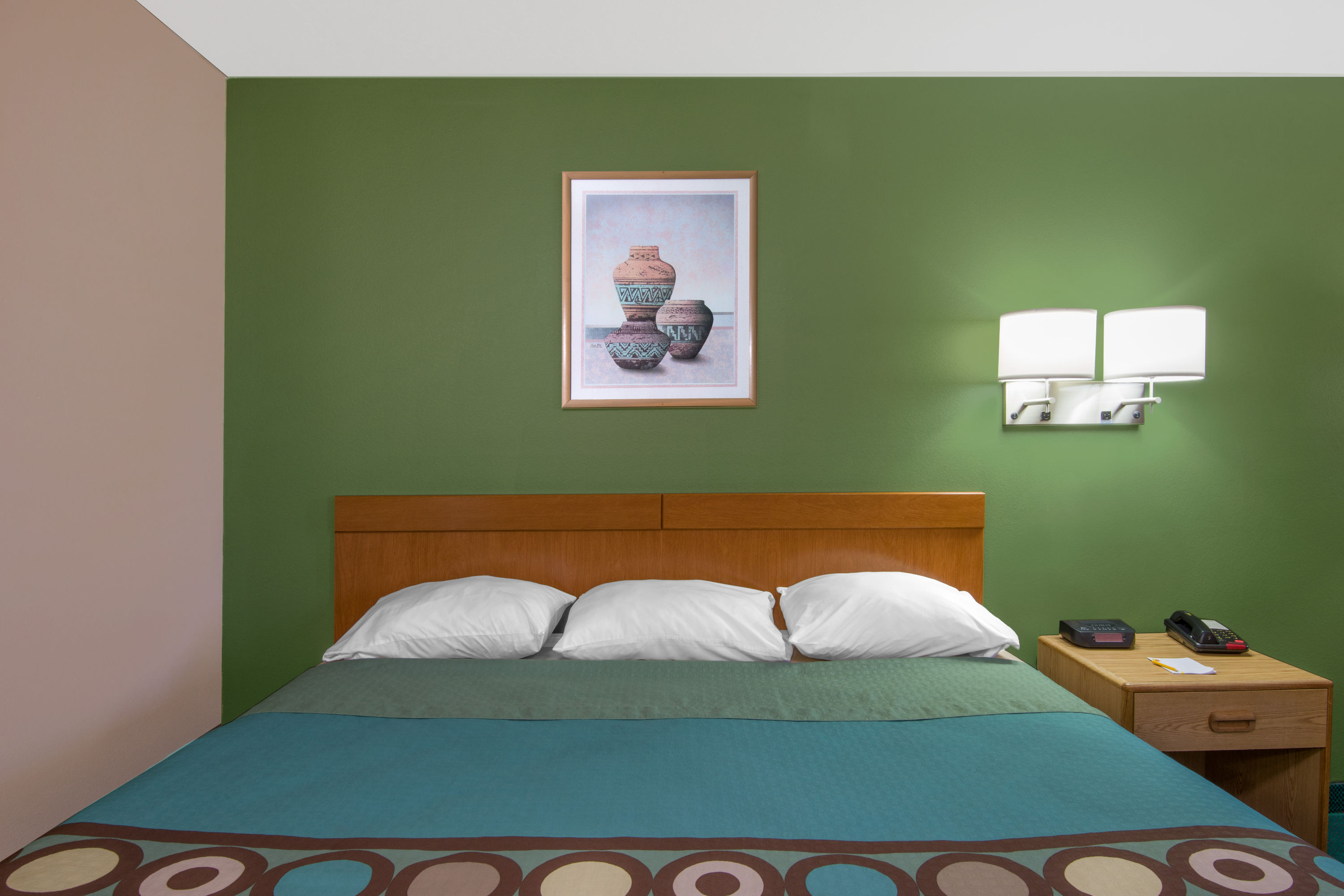 Guest room at the Super 8 by Wyndham Fort Sumner in Fort Sumner, New Mexico