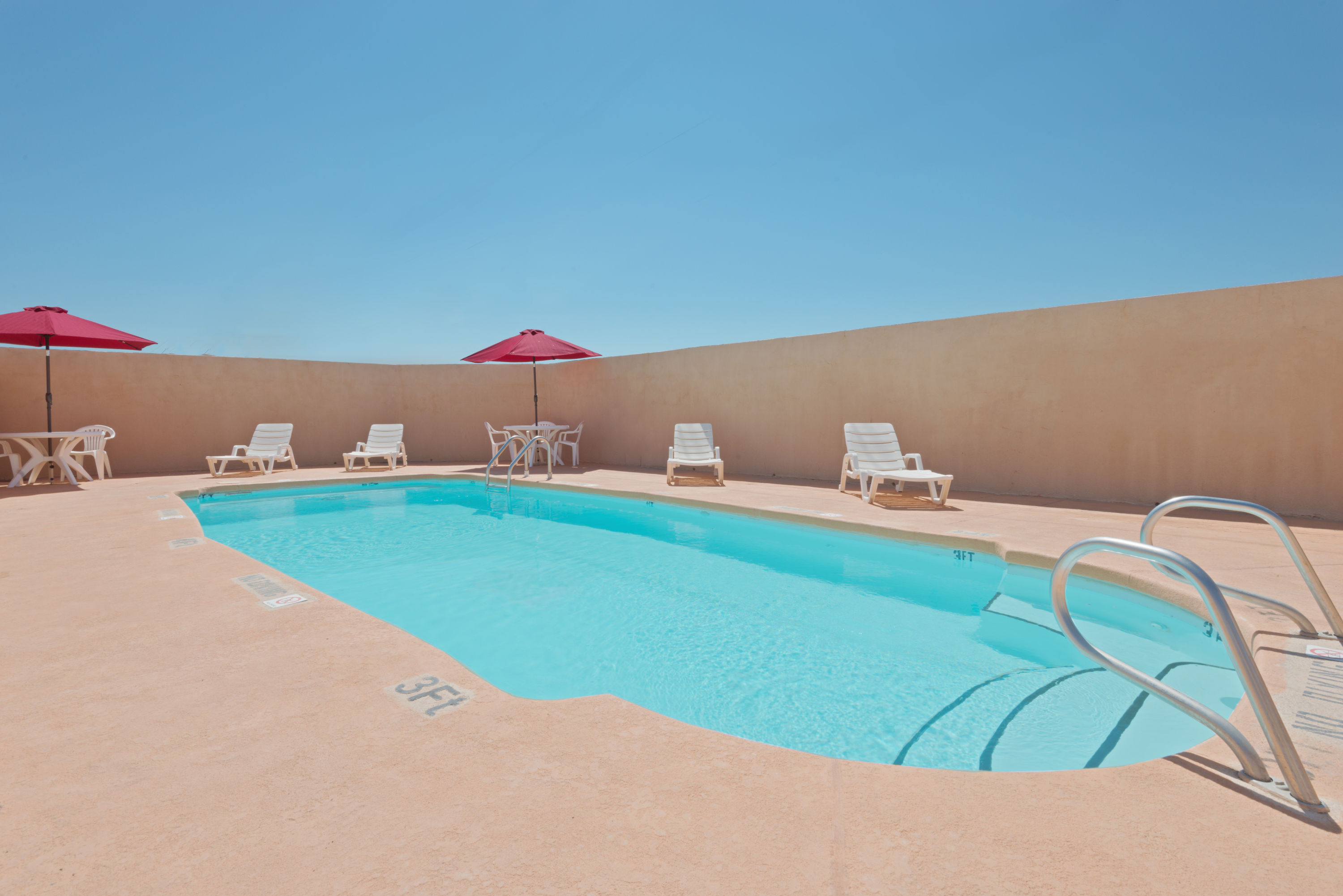Super 8 by Wyndham Las Cruces/White Sands Area | Las Cruces, NM Hotels