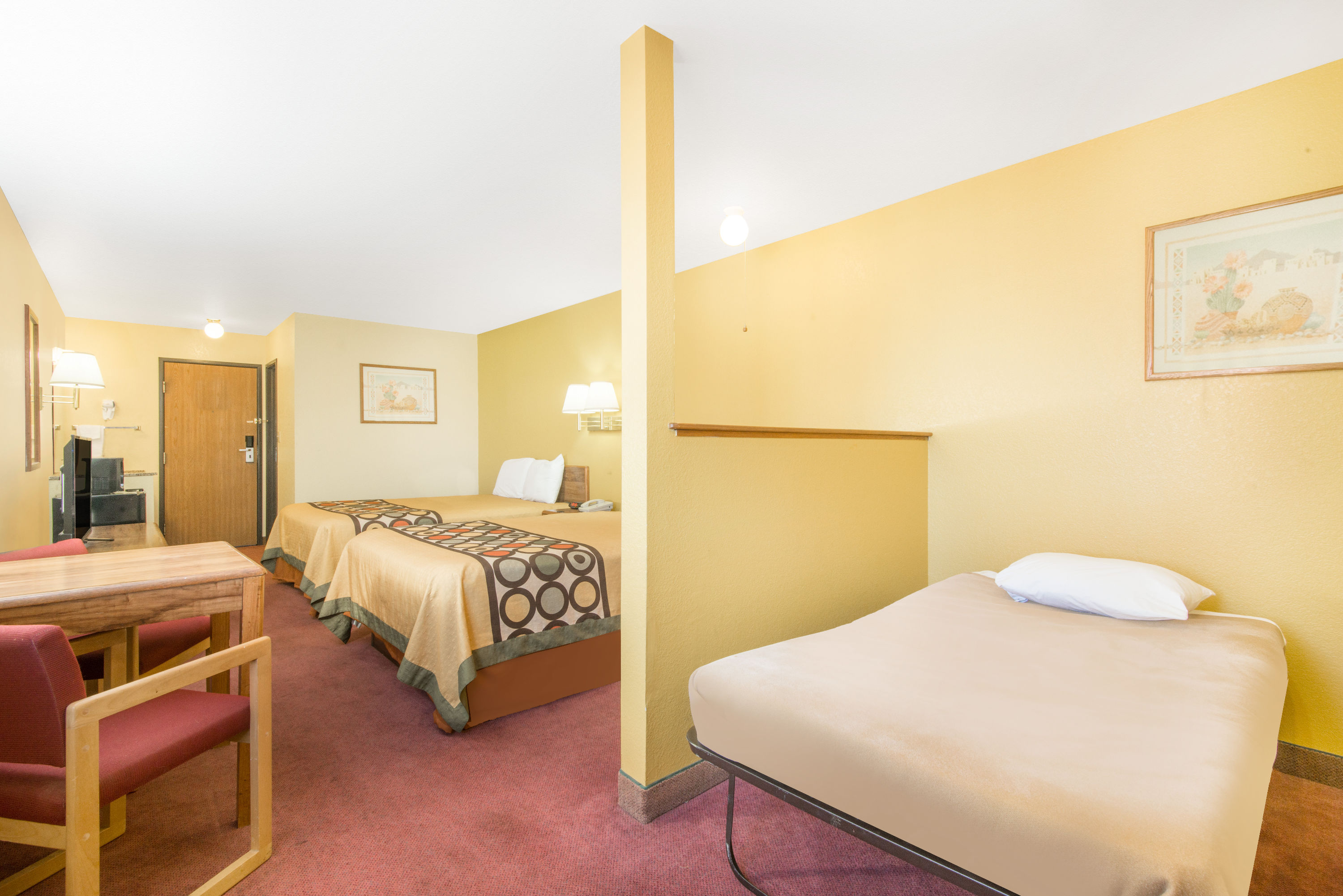 Super 8 By Wyndham Moriarty Moriarty Nm Hotels