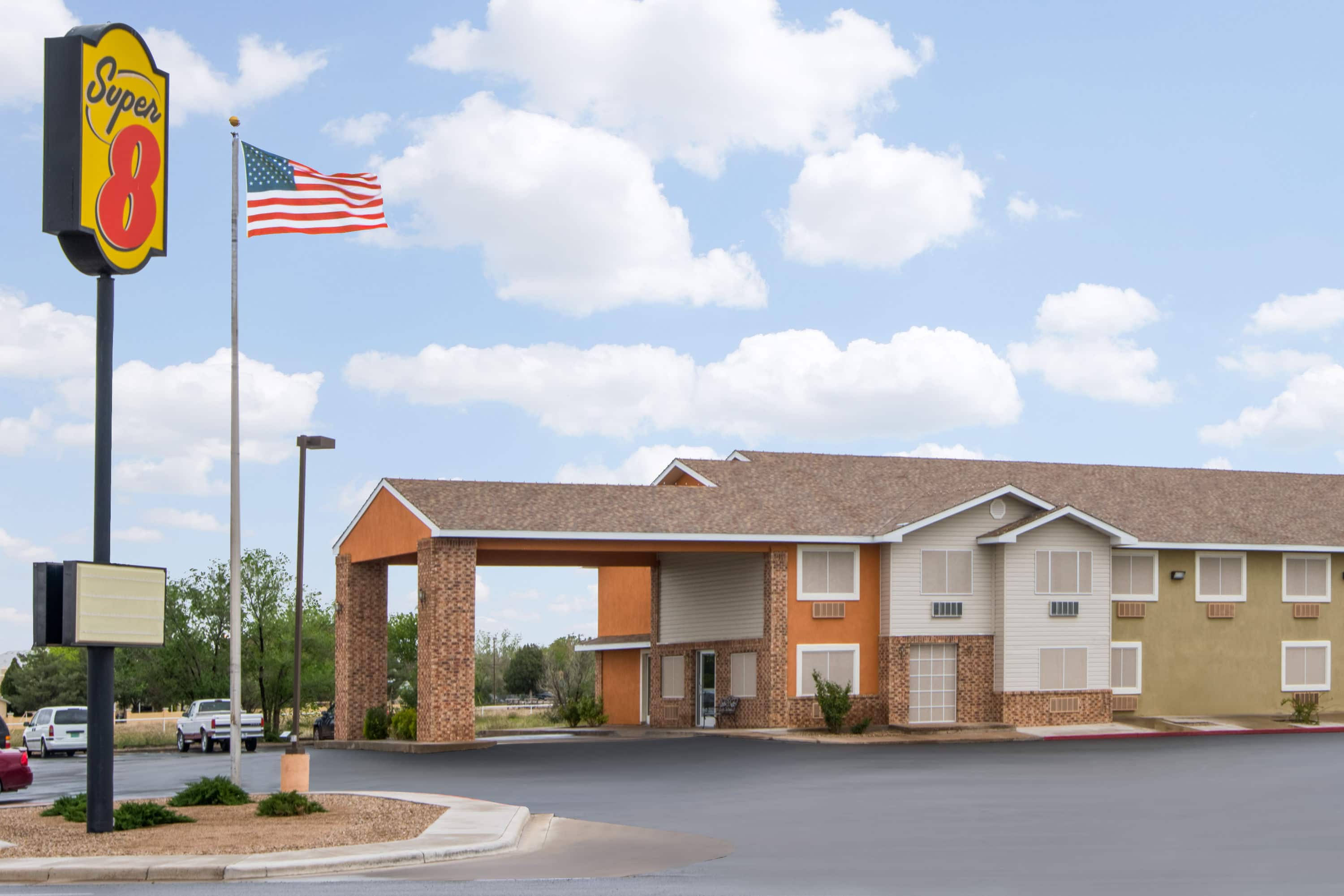 Super 8 By Wyndham Portales Nm Hotels