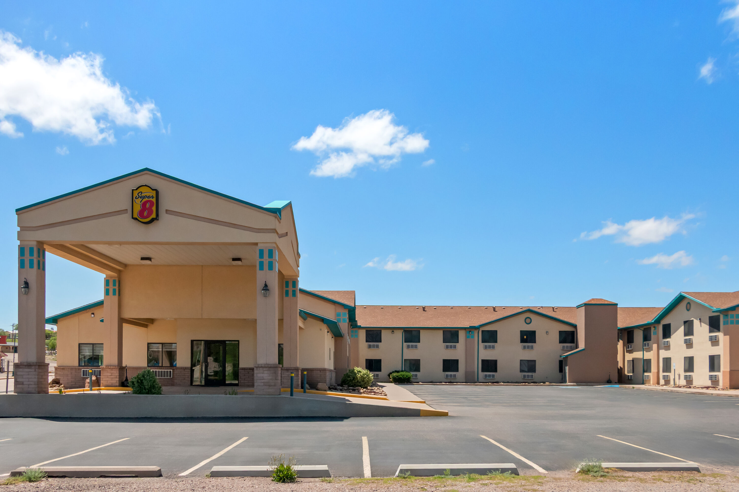 Exterior Day Image of Super 8 by Wyndham Santa Rosa hotel in Santa Rosa, New Mexico