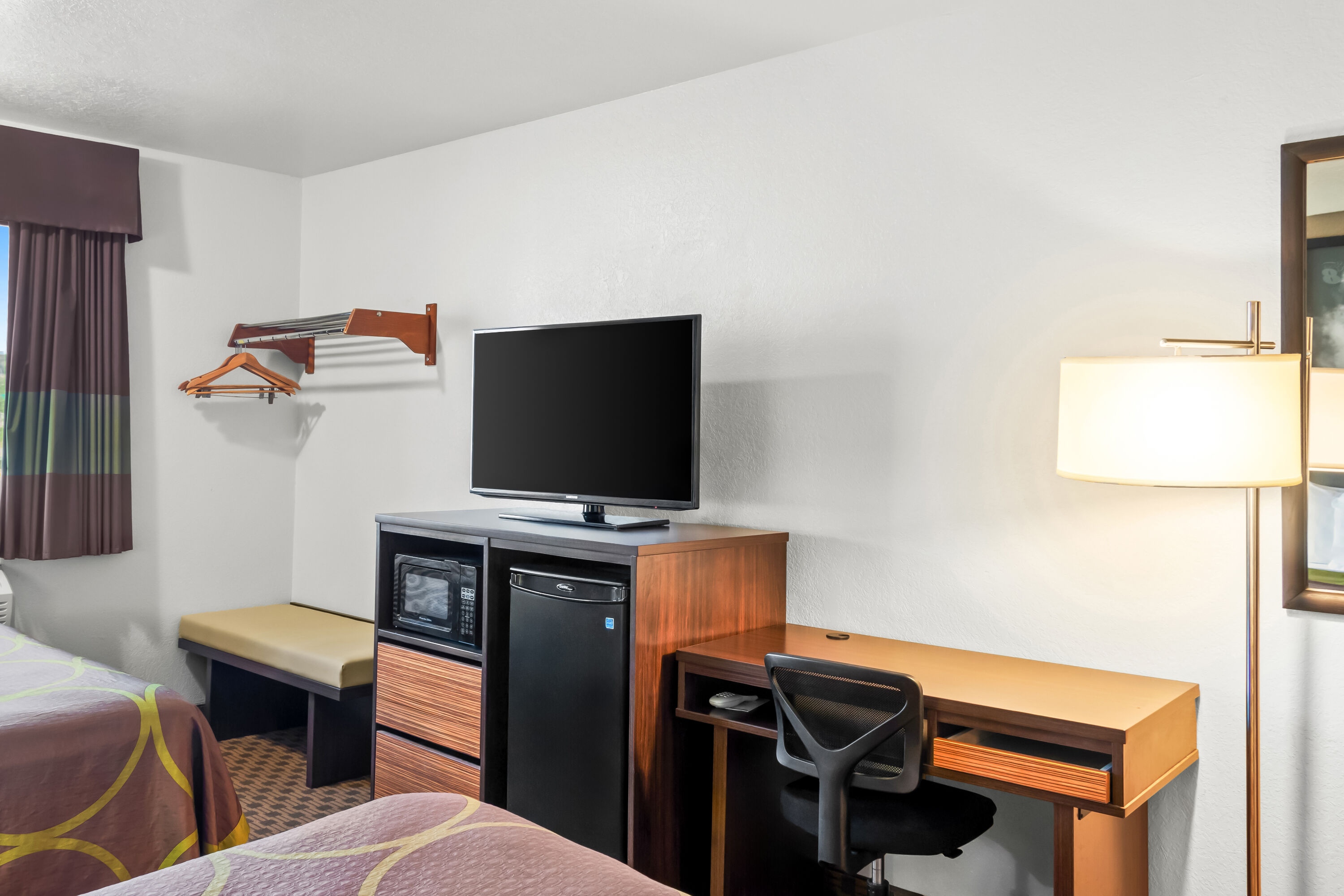 Double bed guest room at the Super 8 by Wyndham Santa Rosa in Santa Rosa, New Mexico