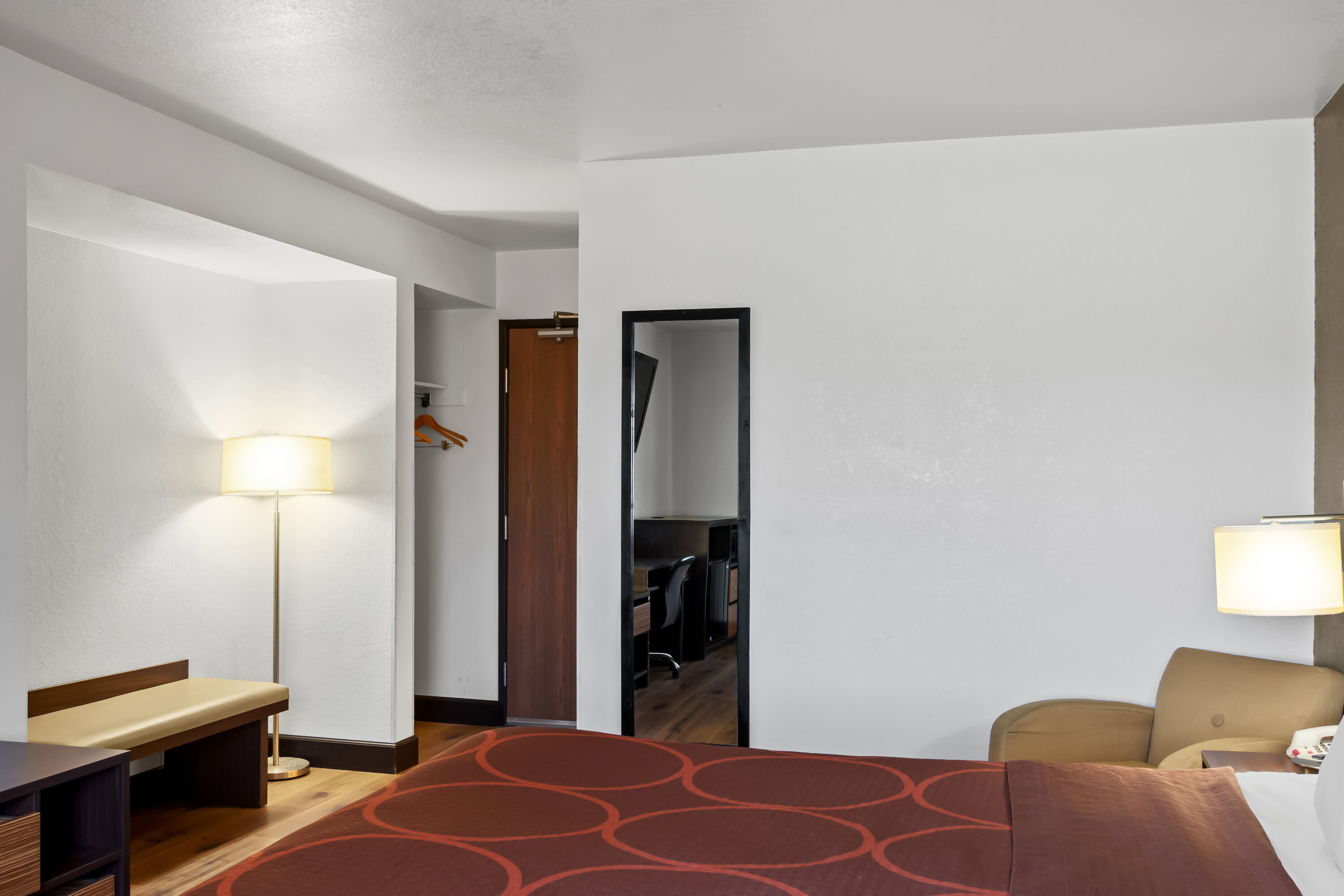 Super 8 by Wyndham Santa Rosa suite in Santa Rosa, New Mexico