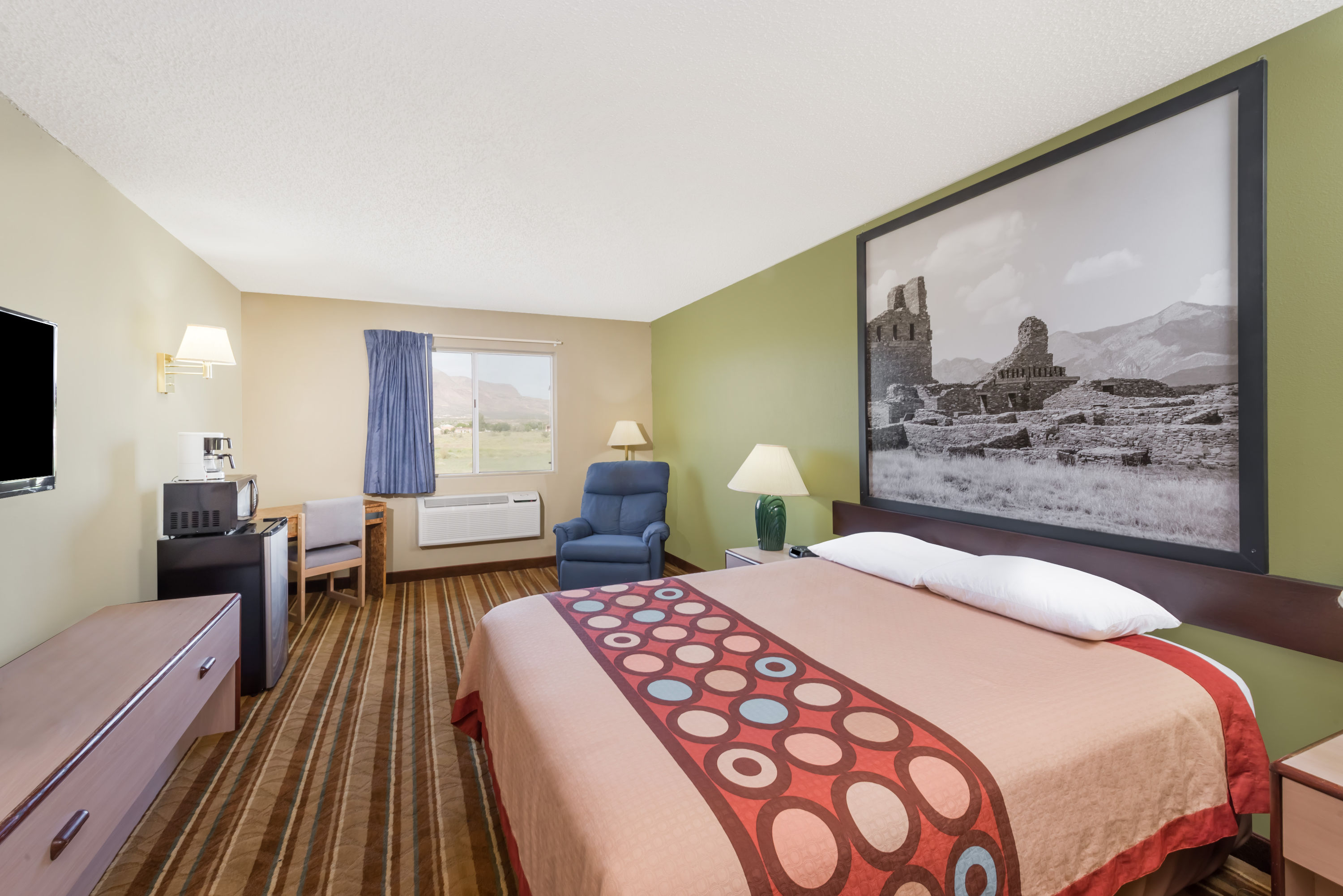 Guest room at the Super 8 by Wyndham Socorro in Socorro, New Mexico