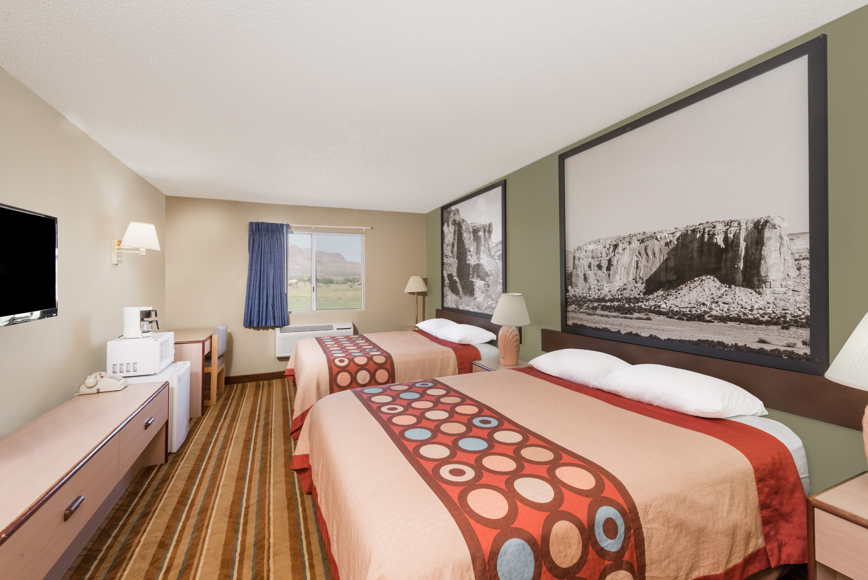 Guest room at the Super 8 by Wyndham Socorro in Socorro, New Mexico