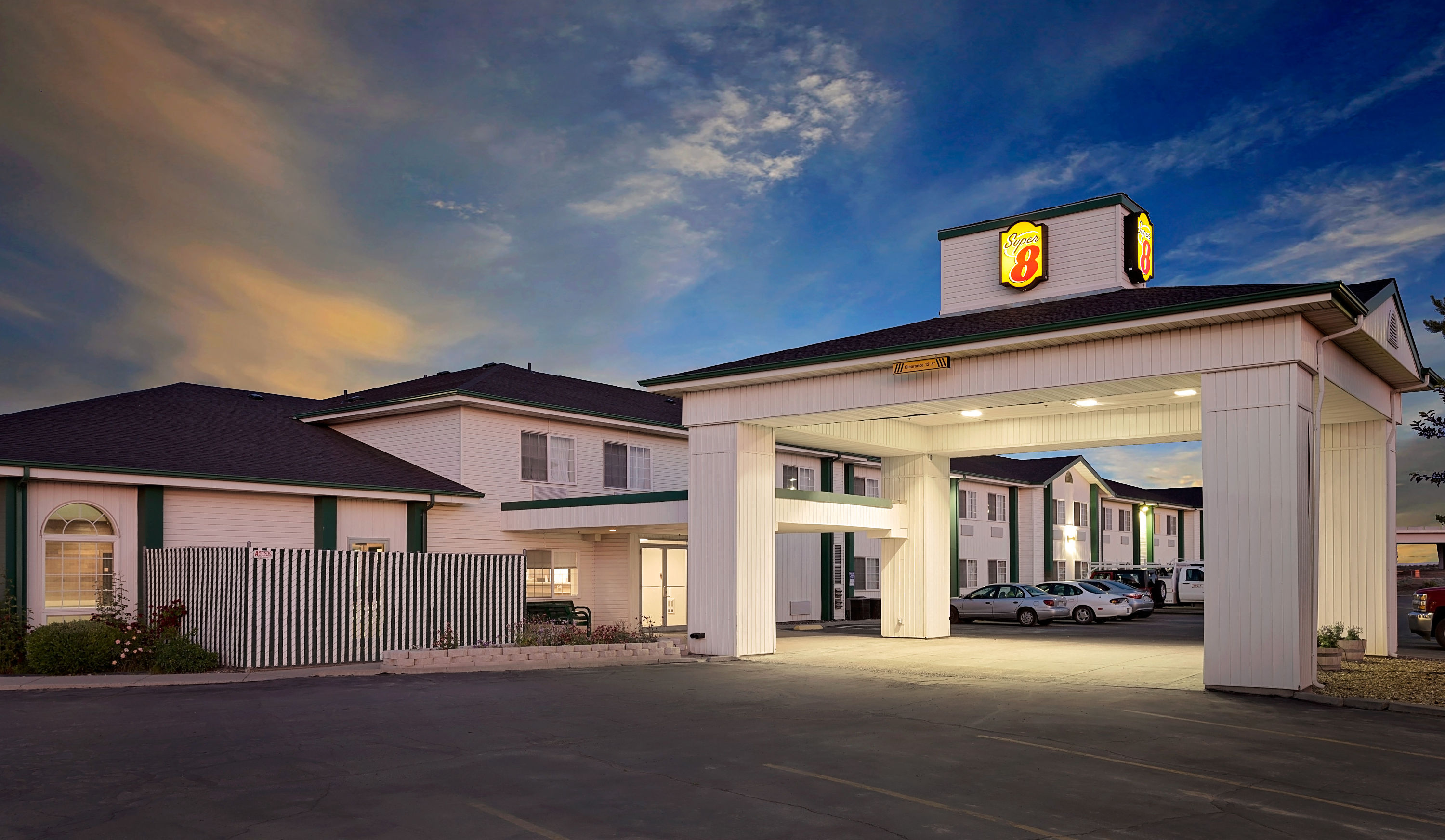 Exterior of Super 8 by Wyndham Battle Mountain at dusk