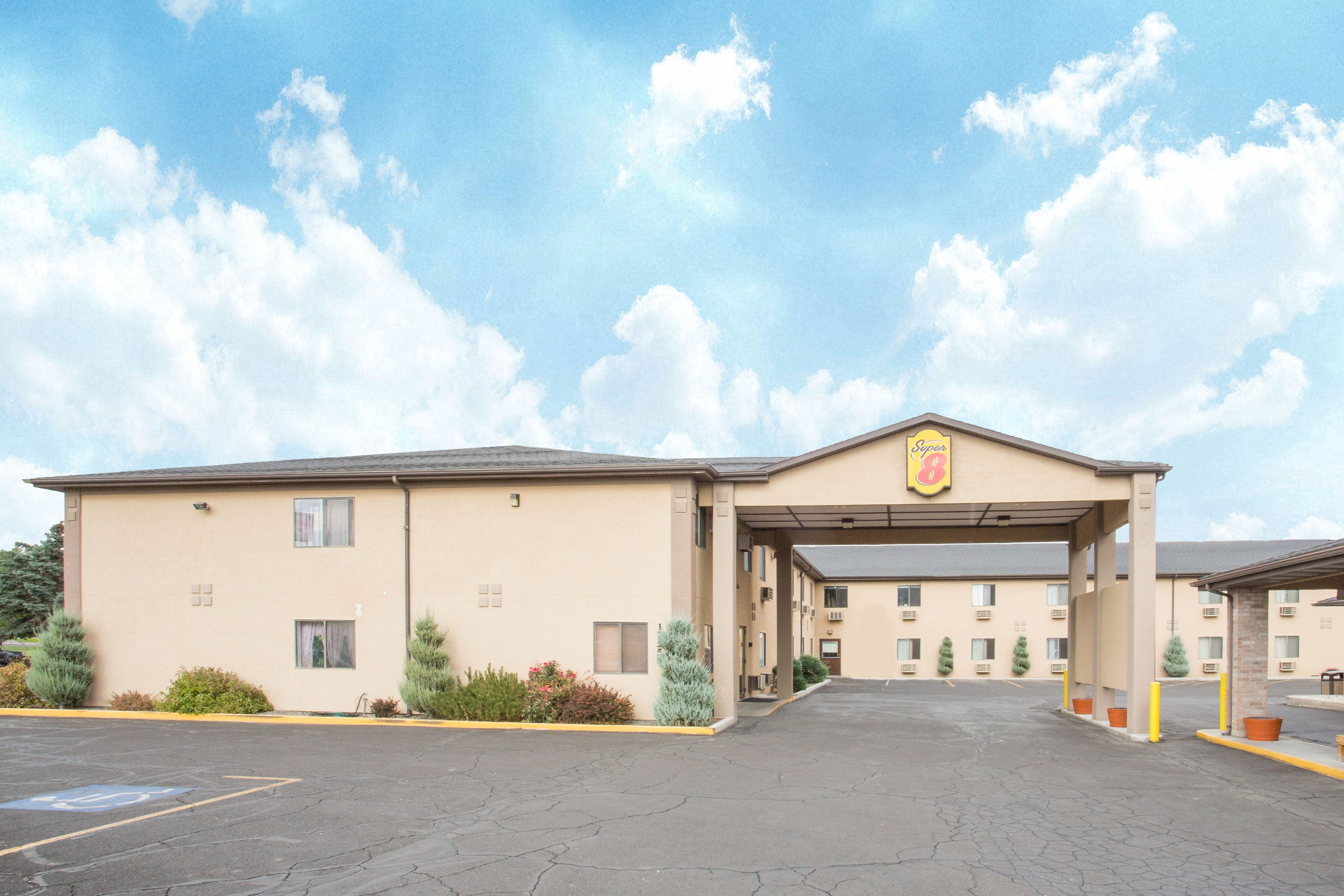 Super 8 By Wyndham Elko Elko Nv Hotels
