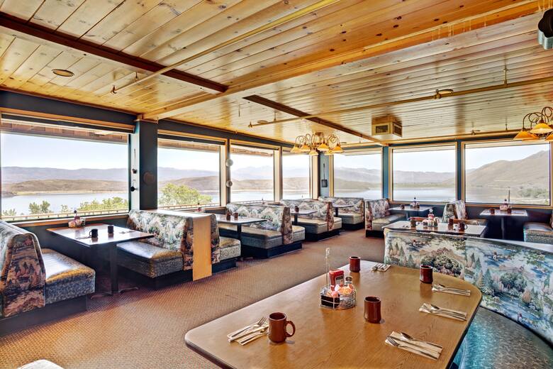 Super 8 Gardnerville Topaz Lake restaurant in Gardnerville, Nevada