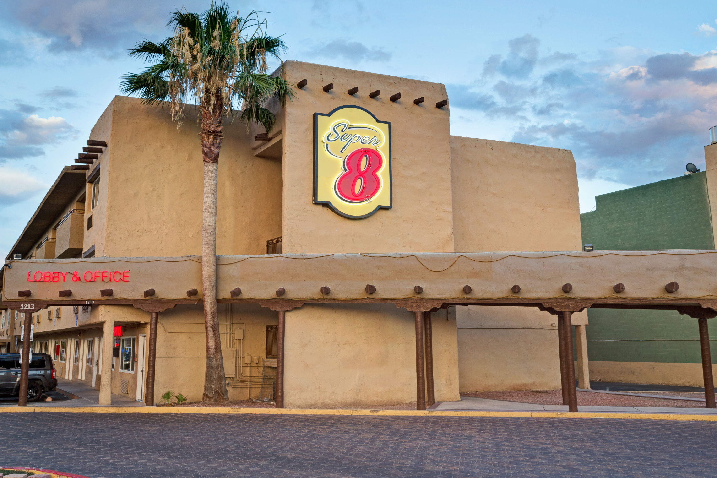 Super 8 By Wyndham Las Vegas North Strip Fremont St Area Las