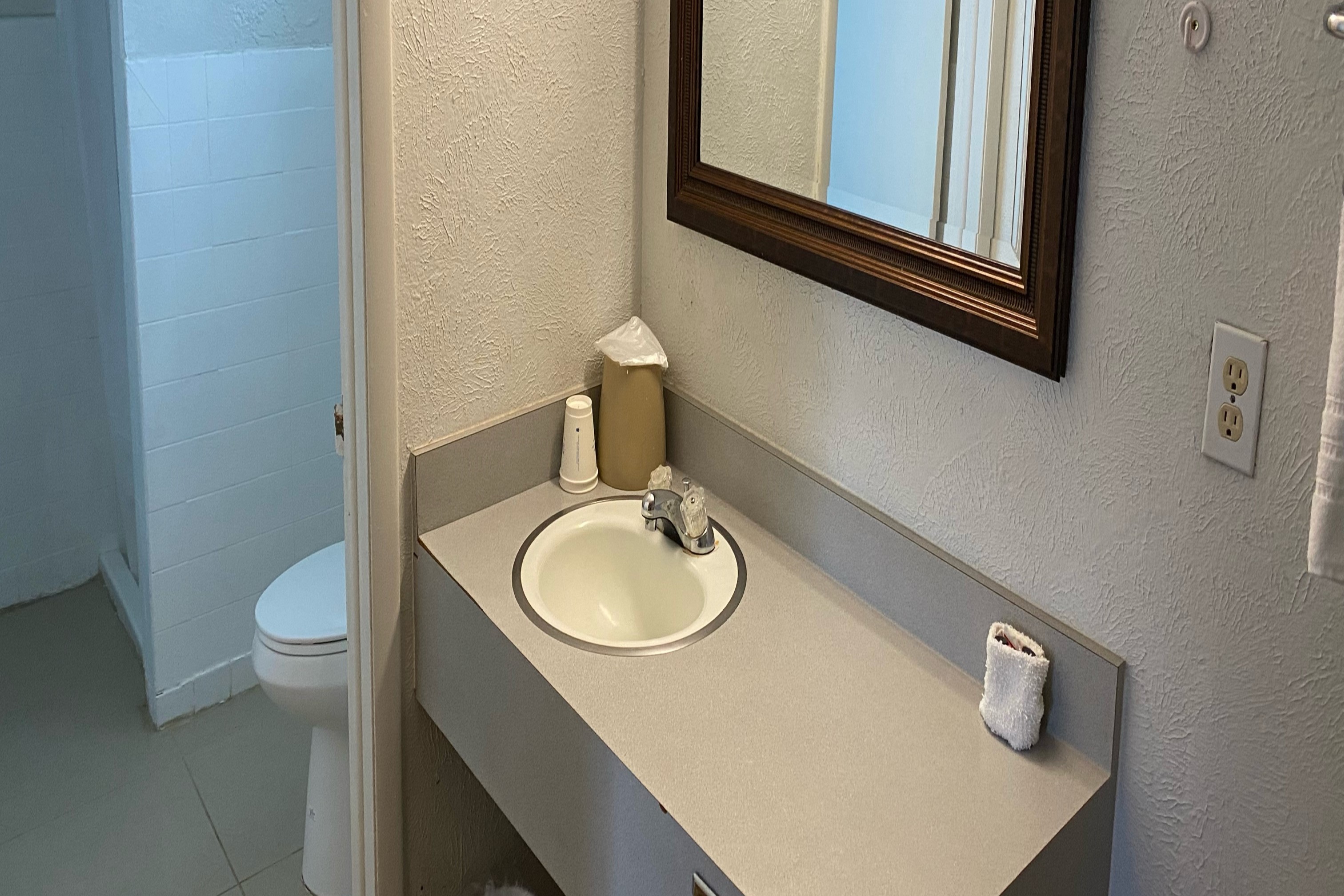 Guest room at the Super 8 by Wyndham Wells in Wells, Nevada