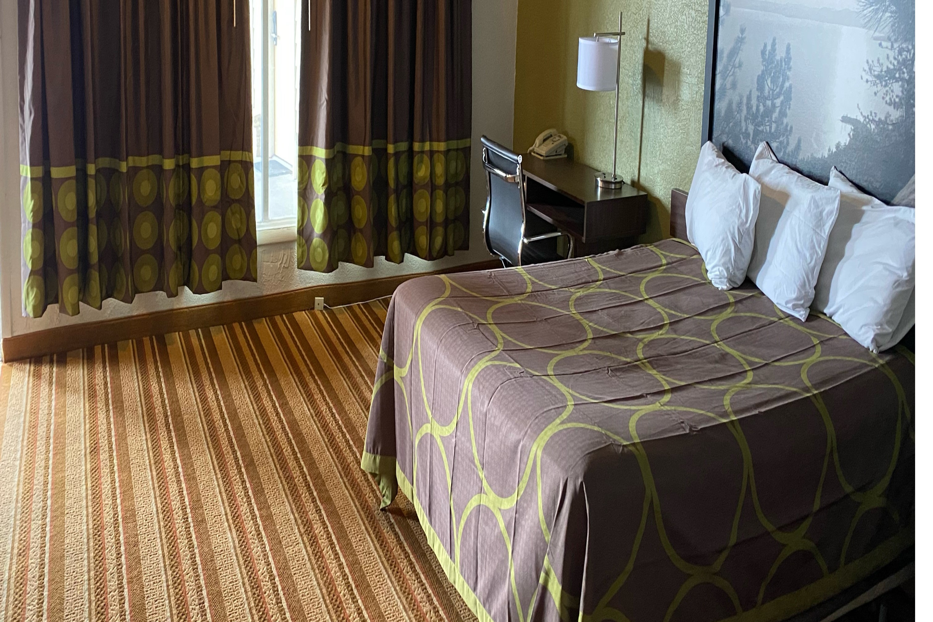 Guest room at the Super 8 by Wyndham Wells in Wells, Nevada