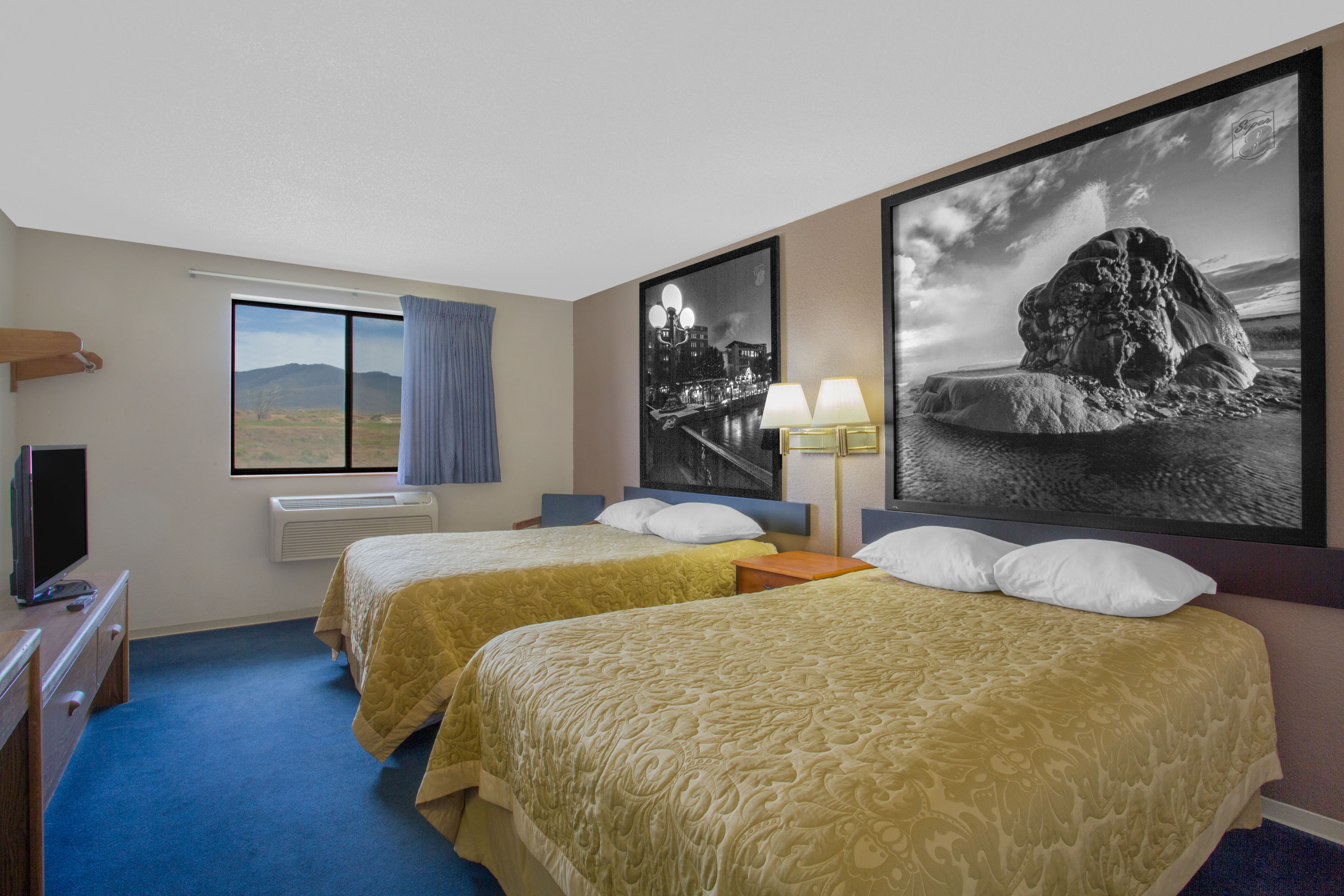 Guest room at the Super 8 by Wyndham Winnemucca NV in Winnemucca, Nevada
