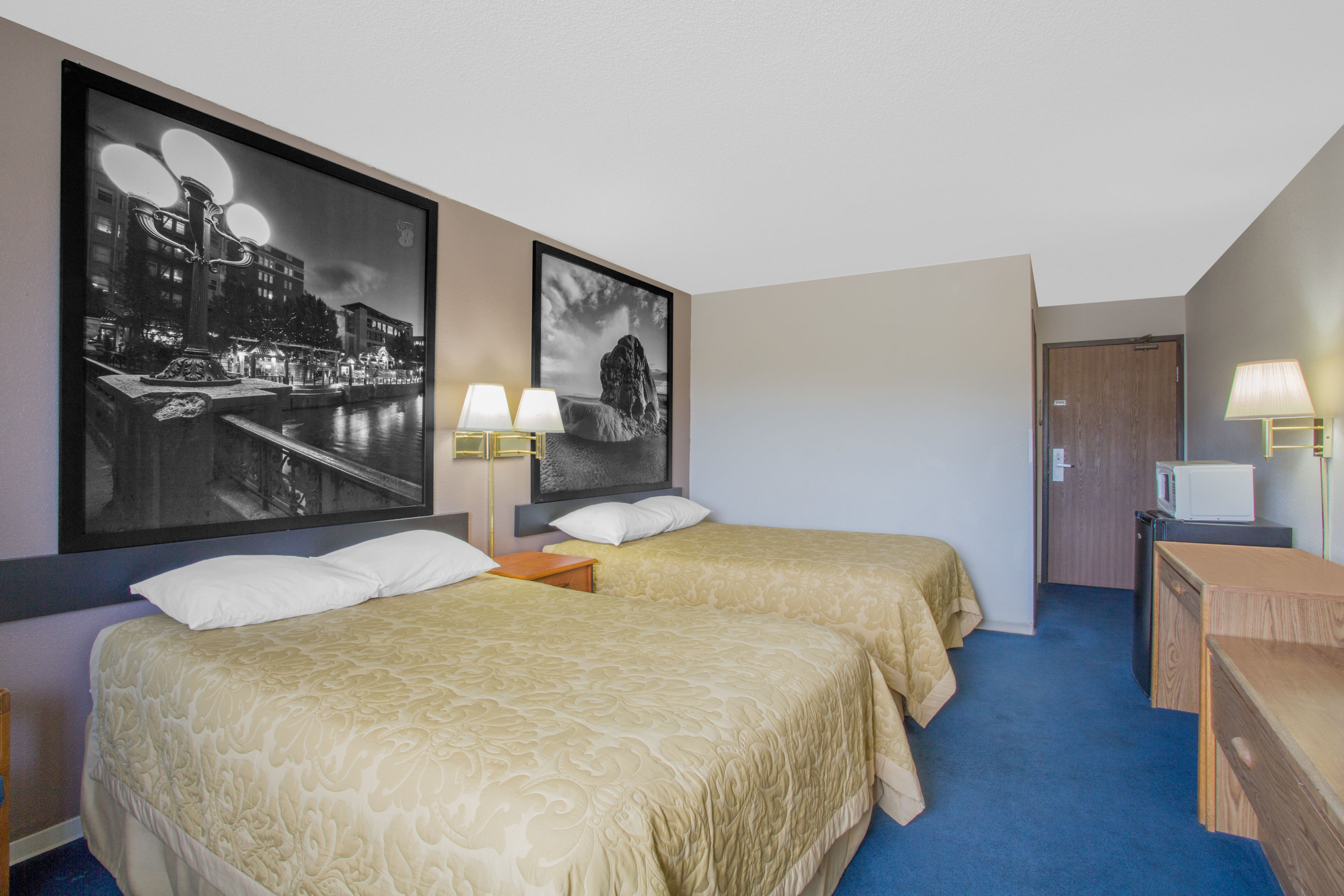 Guest room at the Super 8 by Wyndham Winnemucca NV in Winnemucca, Nevada