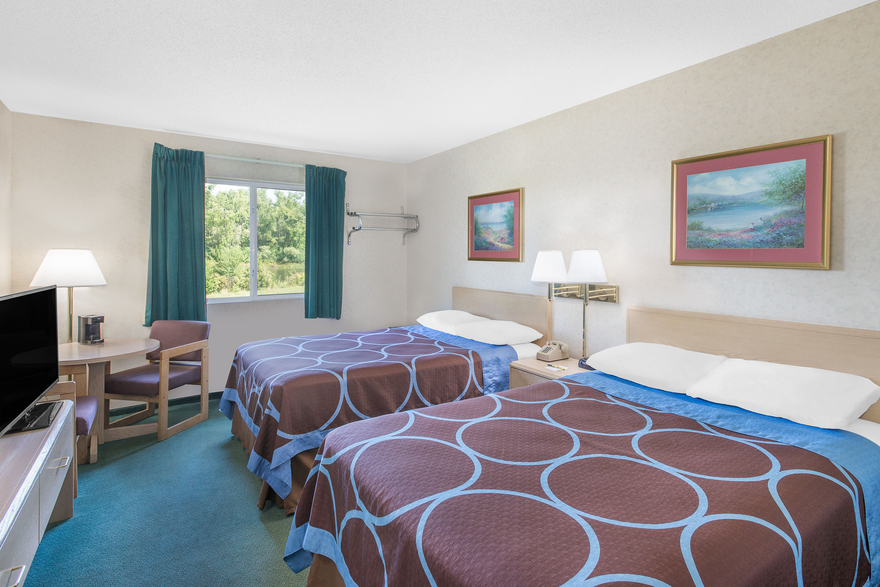 Guest room at the Super 8 by Wyndham Canandaigua in Canandaigua, New York