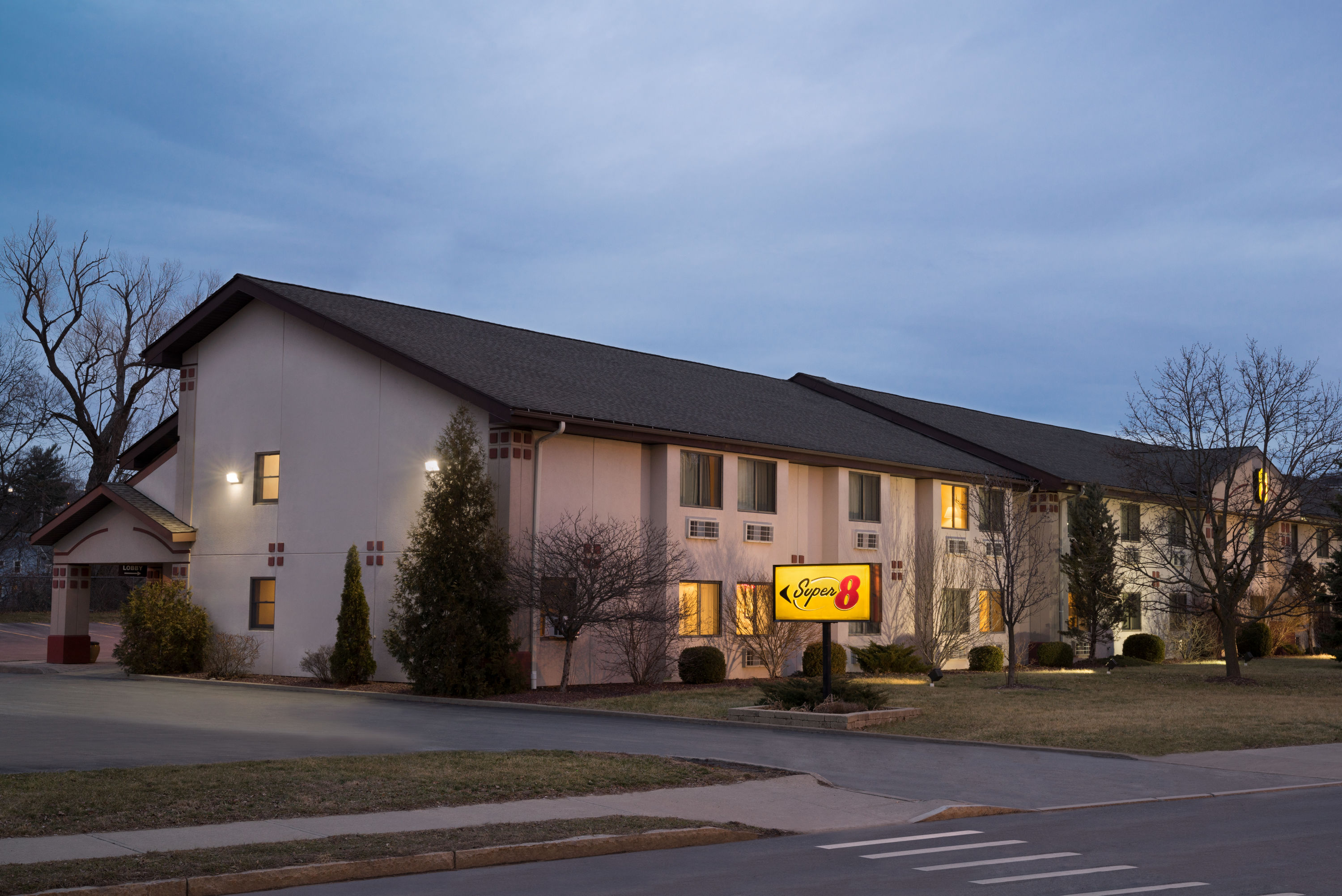 Exterior of Super 8 by Wyndham Ithaca hotel in Ithaca, New York