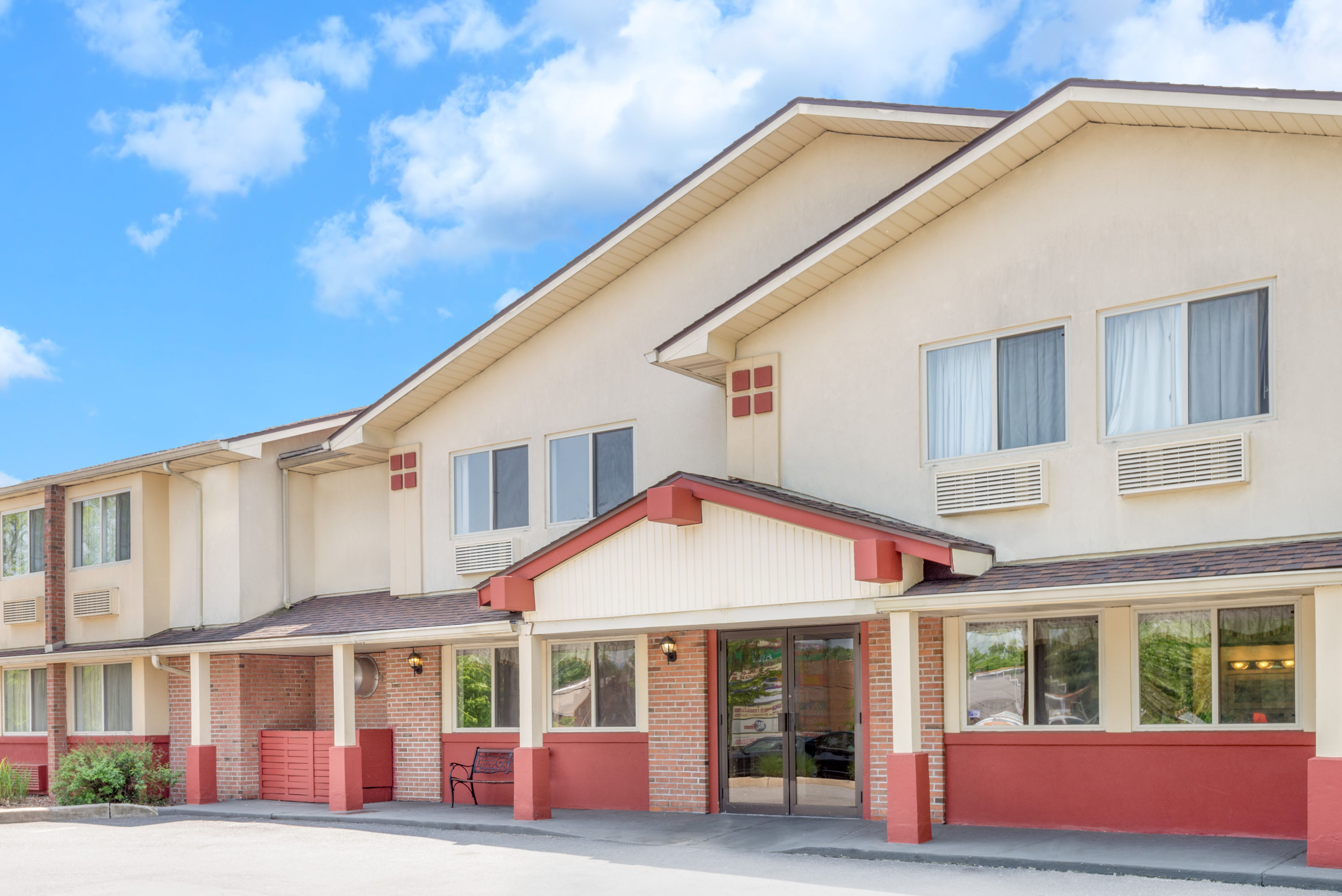 Super 8 By Wyndham Kingston Kingston Ny Hotels