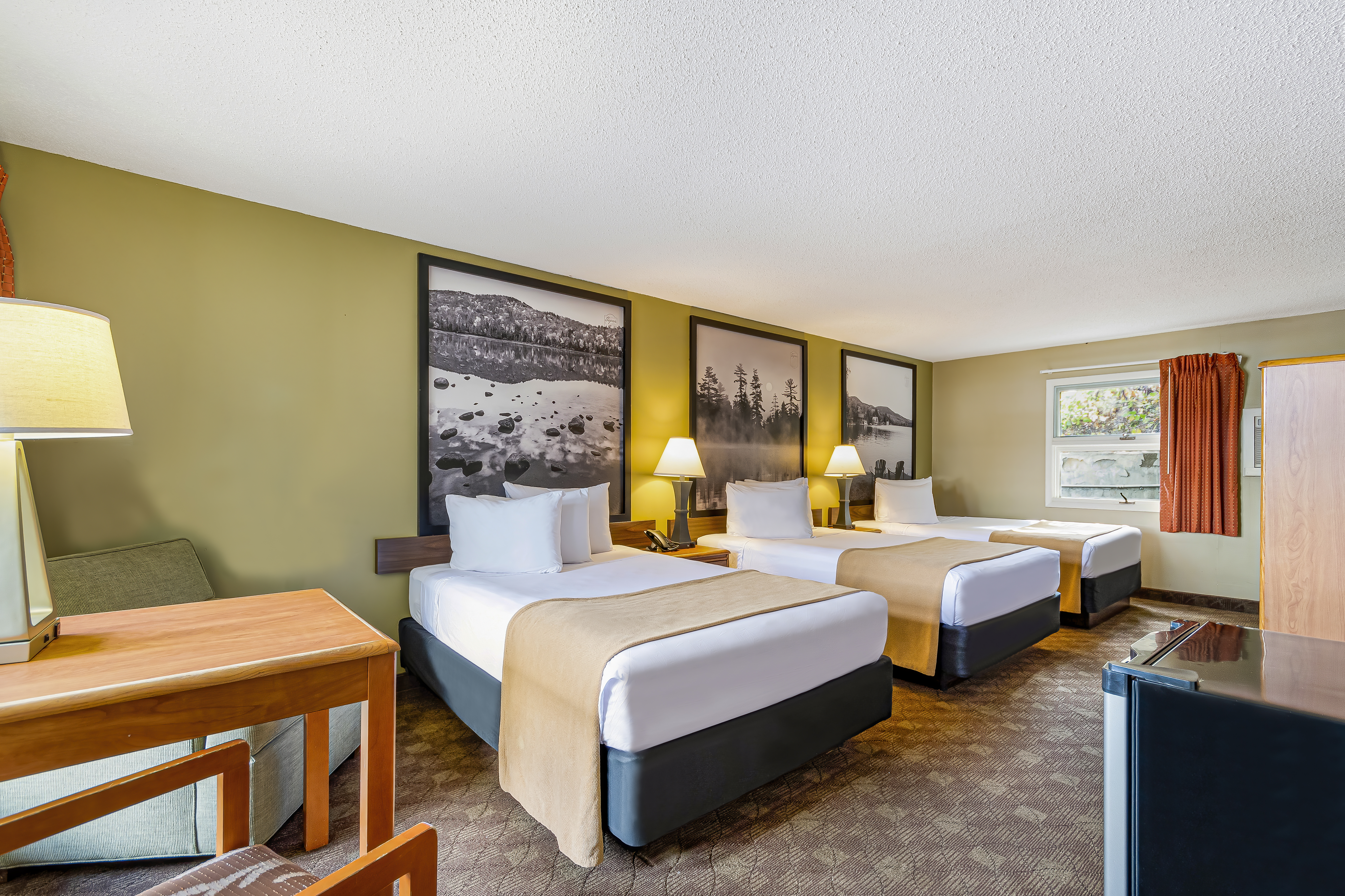 Guest room at the Super 8 by Wyndham Lake George/Downtown in Lake George, New York