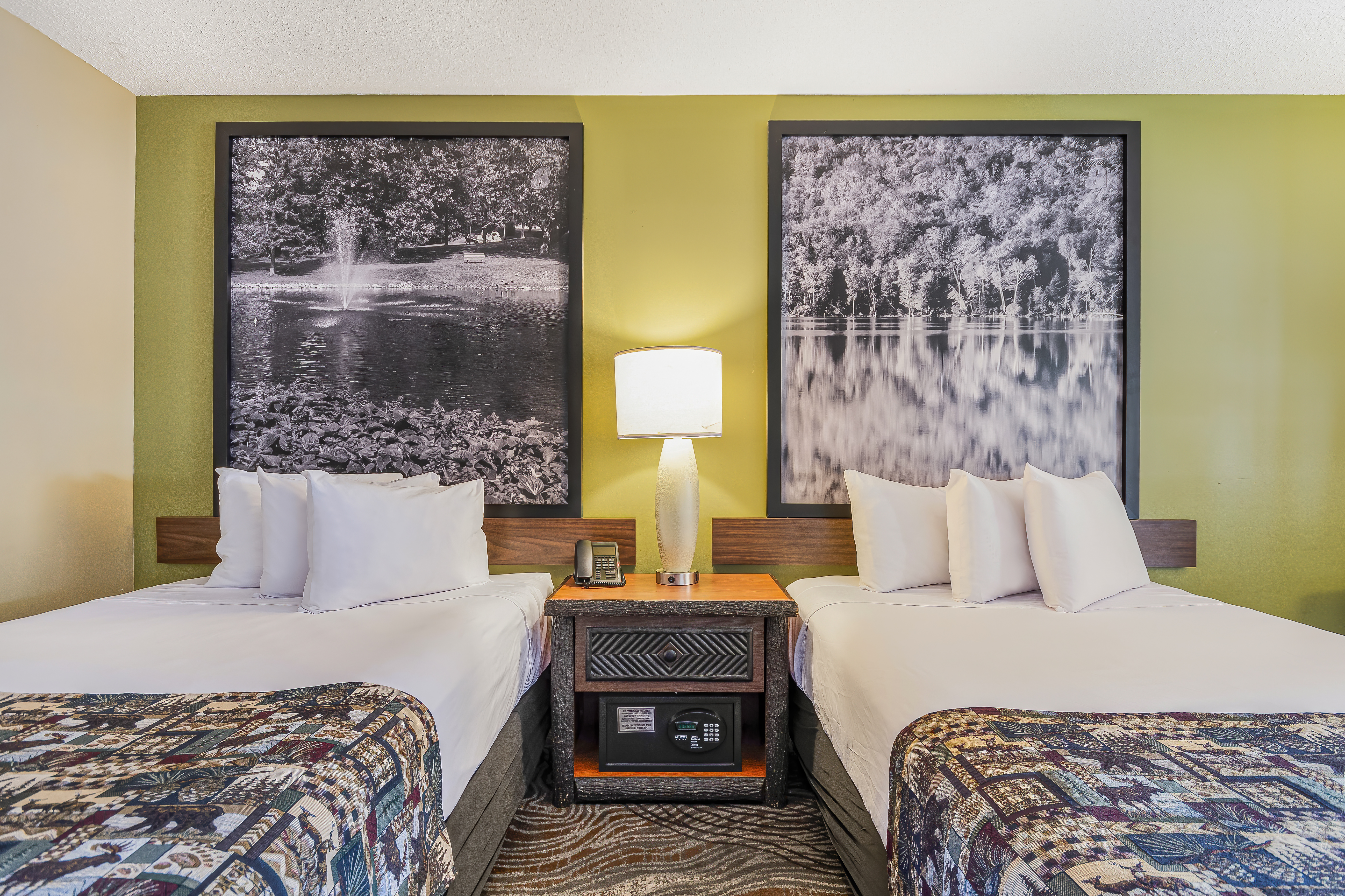 Guest room at the Super 8 by Wyndham Lake George/Downtown in Lake George, New York