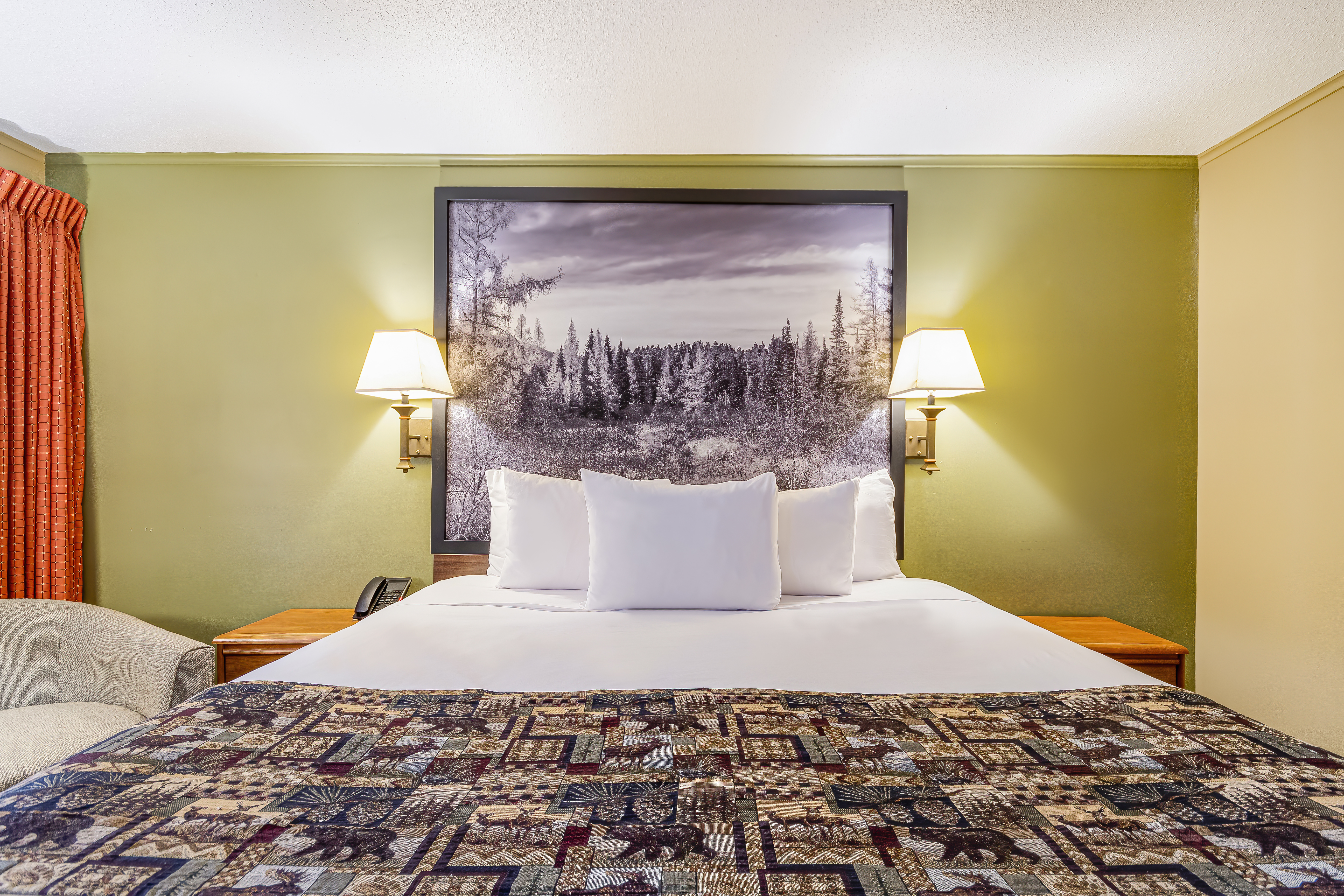 Guest room at the Super 8 by Wyndham Lake George/Downtown in Lake George, New York