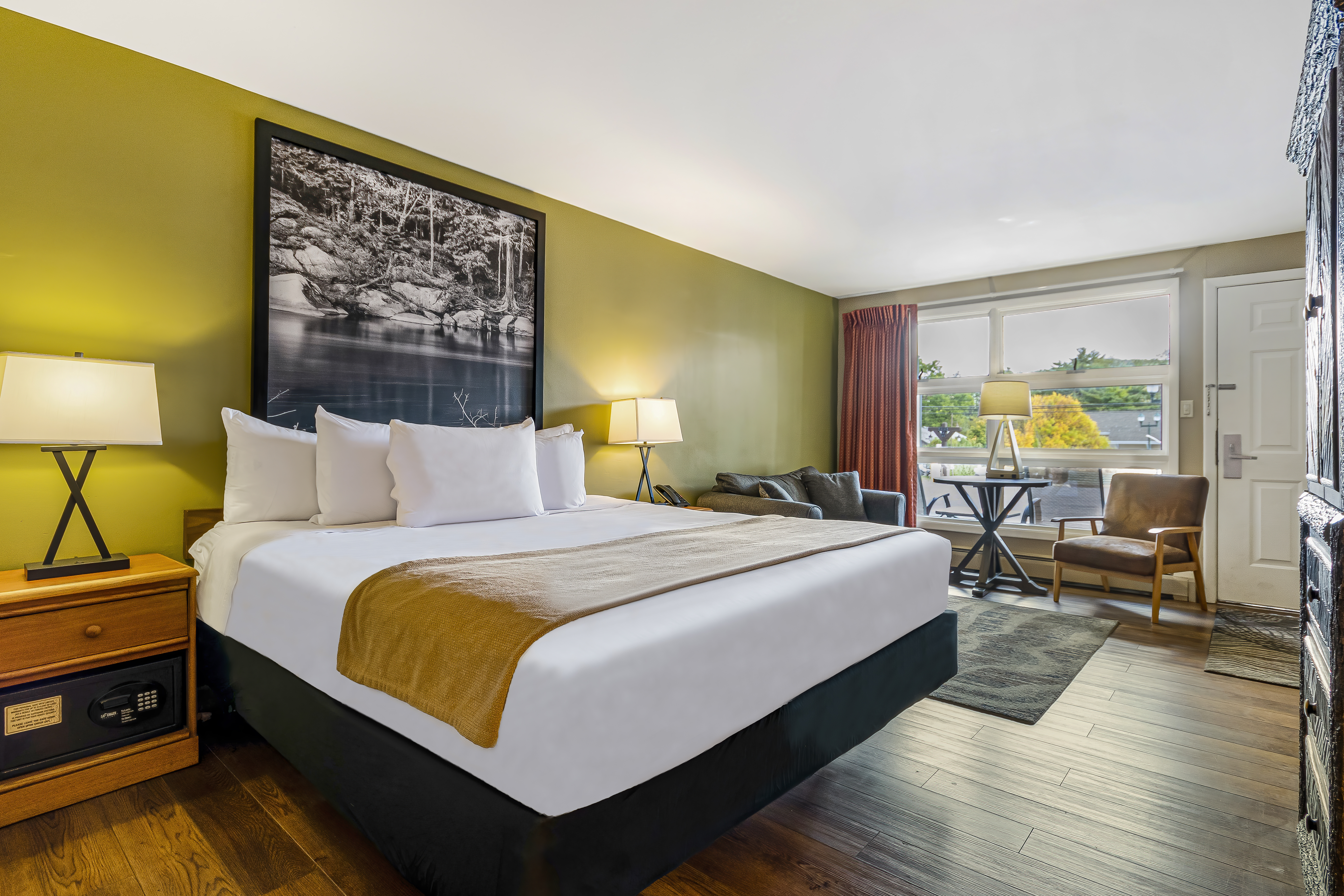 Guest room at the Super 8 by Wyndham Lake George/Downtown in Lake George, New York