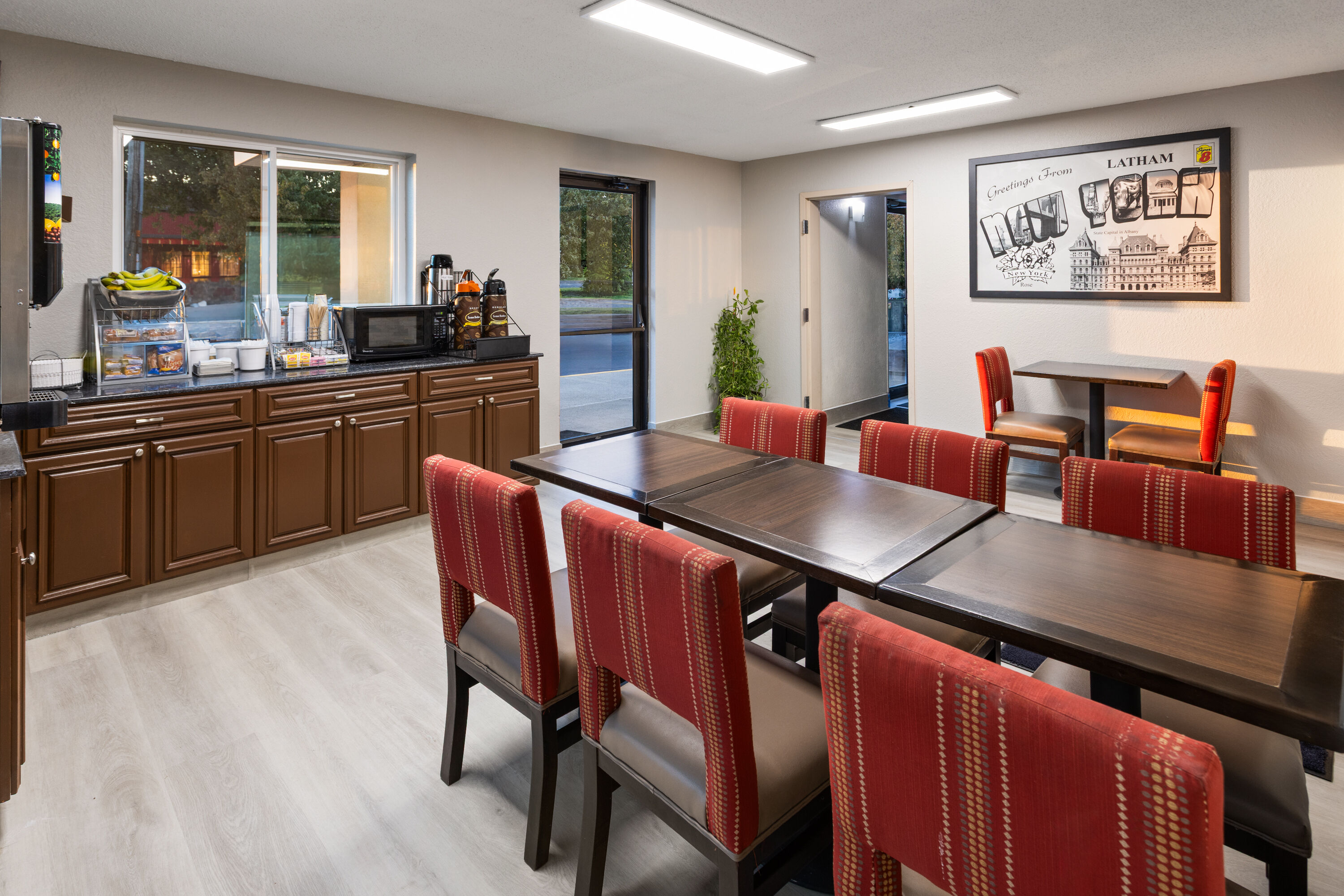 Free breakfast at Super 8 by Wyndham Latham/Albany Airport in Latham, New York