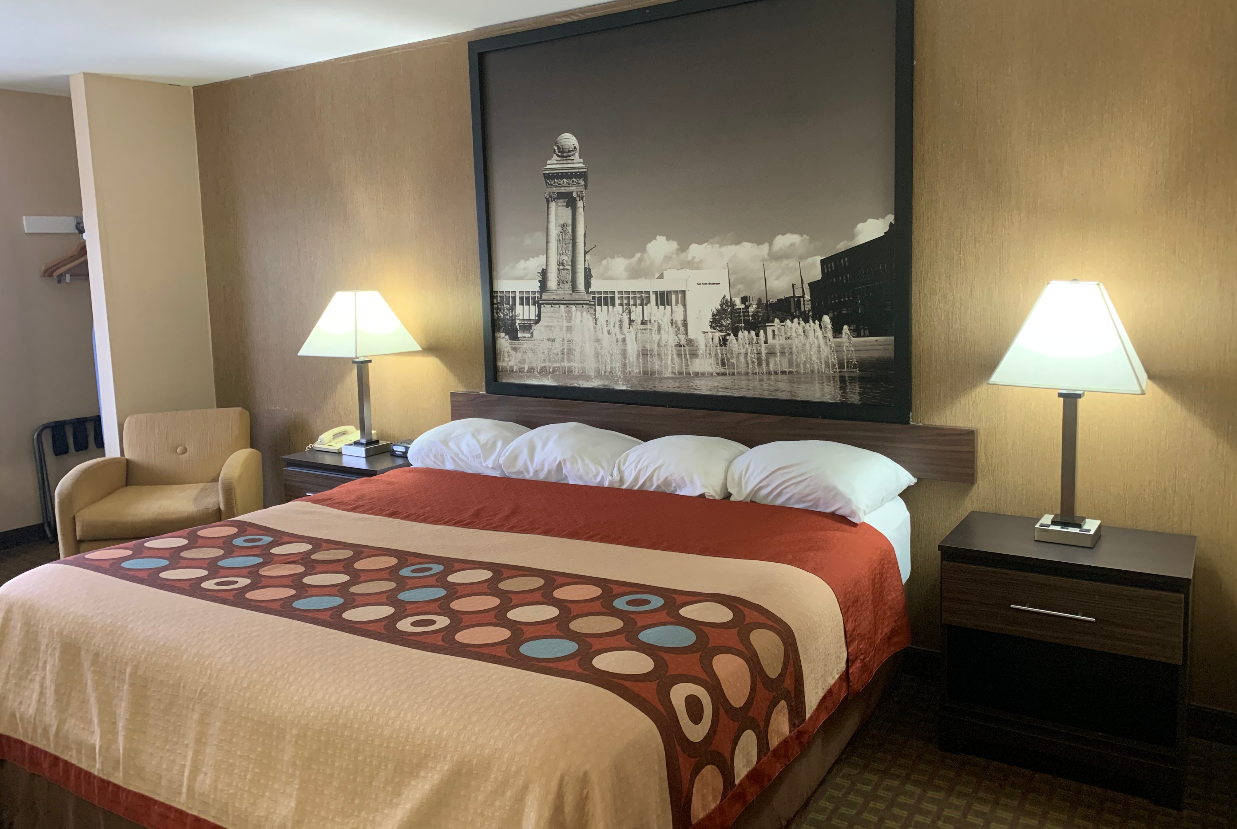 Guest room at the Super 8 by Wyndham Liverpool/Clay/Syracuse Area in Liverpool, New York