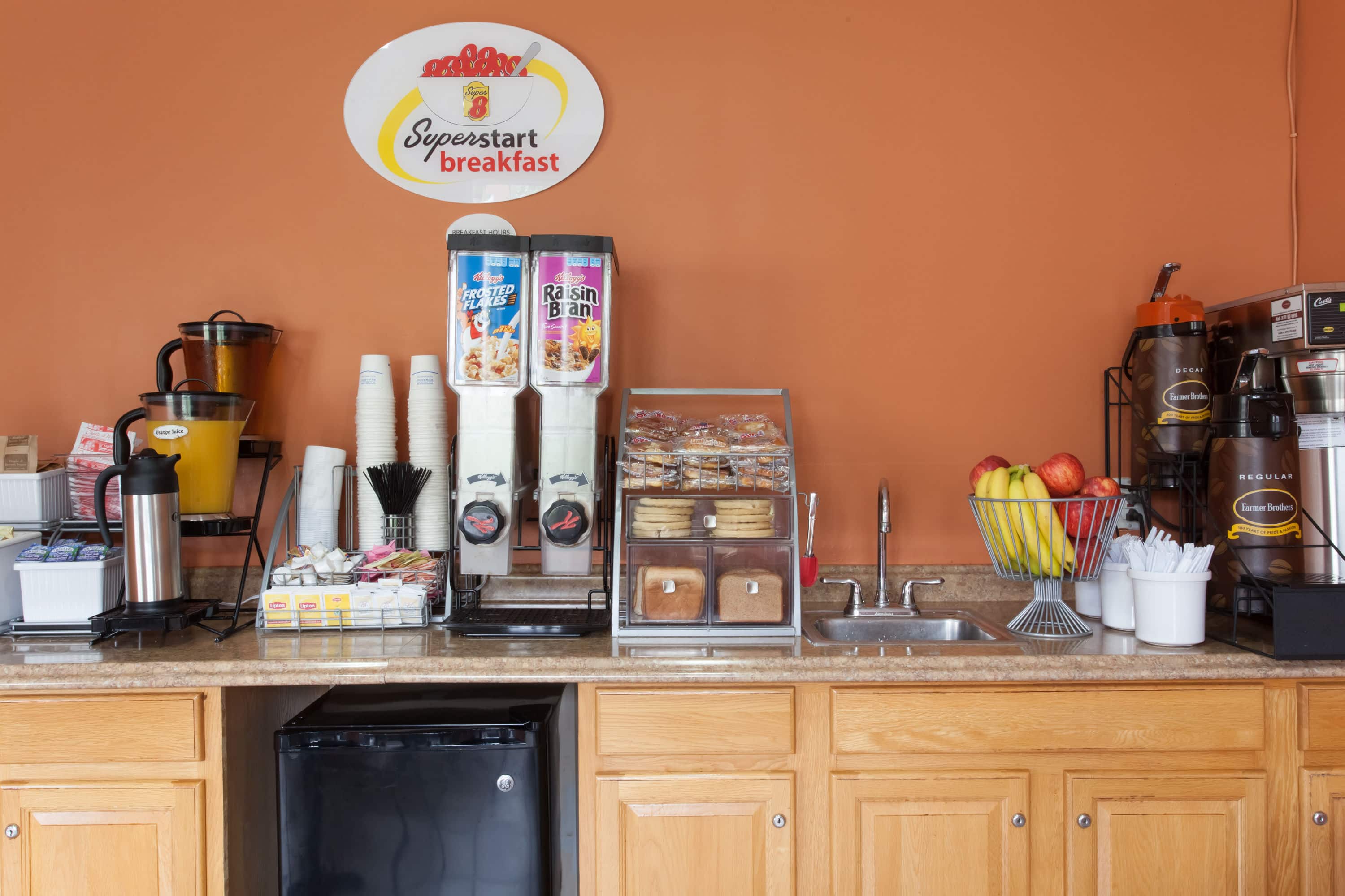 super 8 superstart breakfast