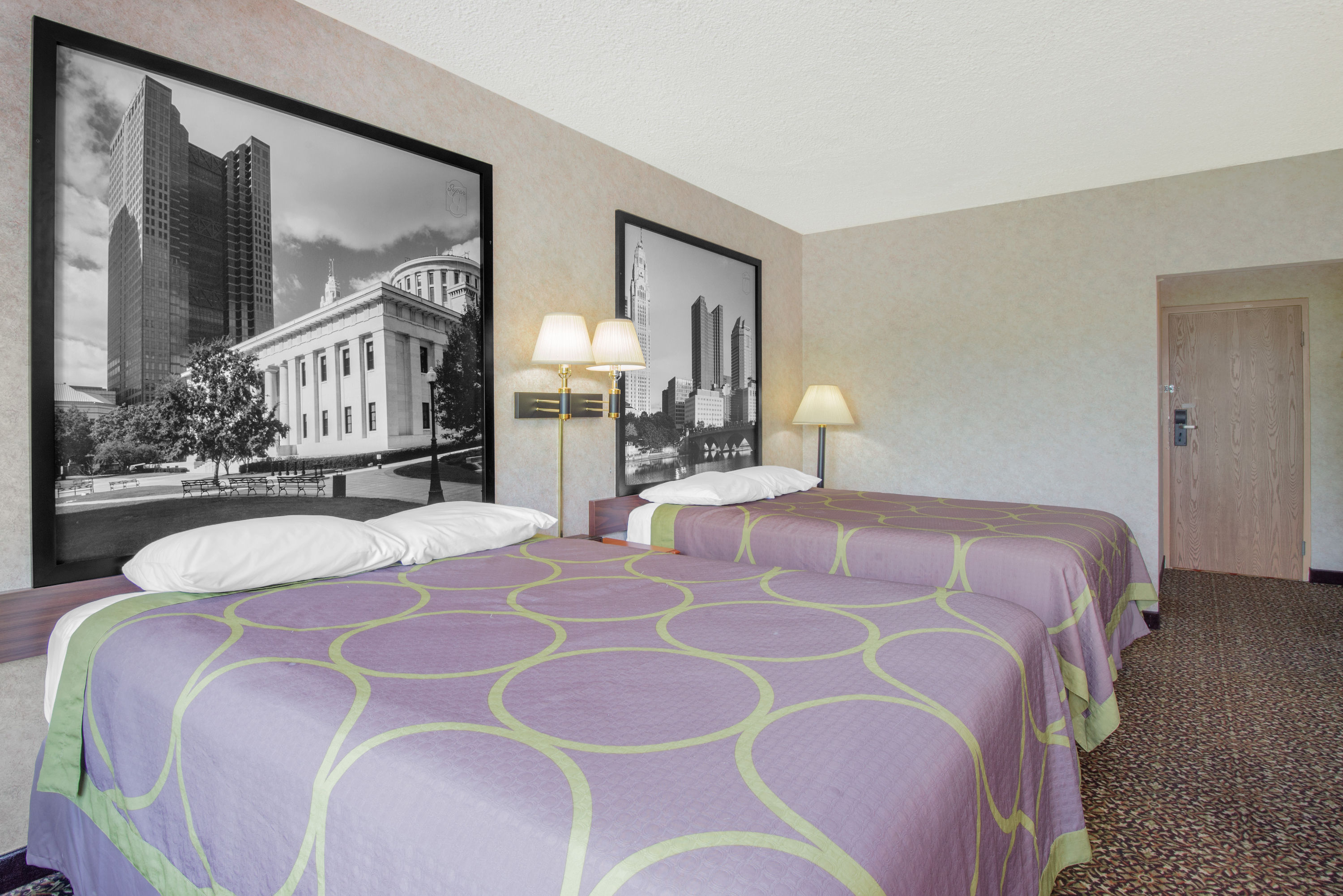 Guest room at the Super 8 by Wyndham Ashland in Ashland, Ohio