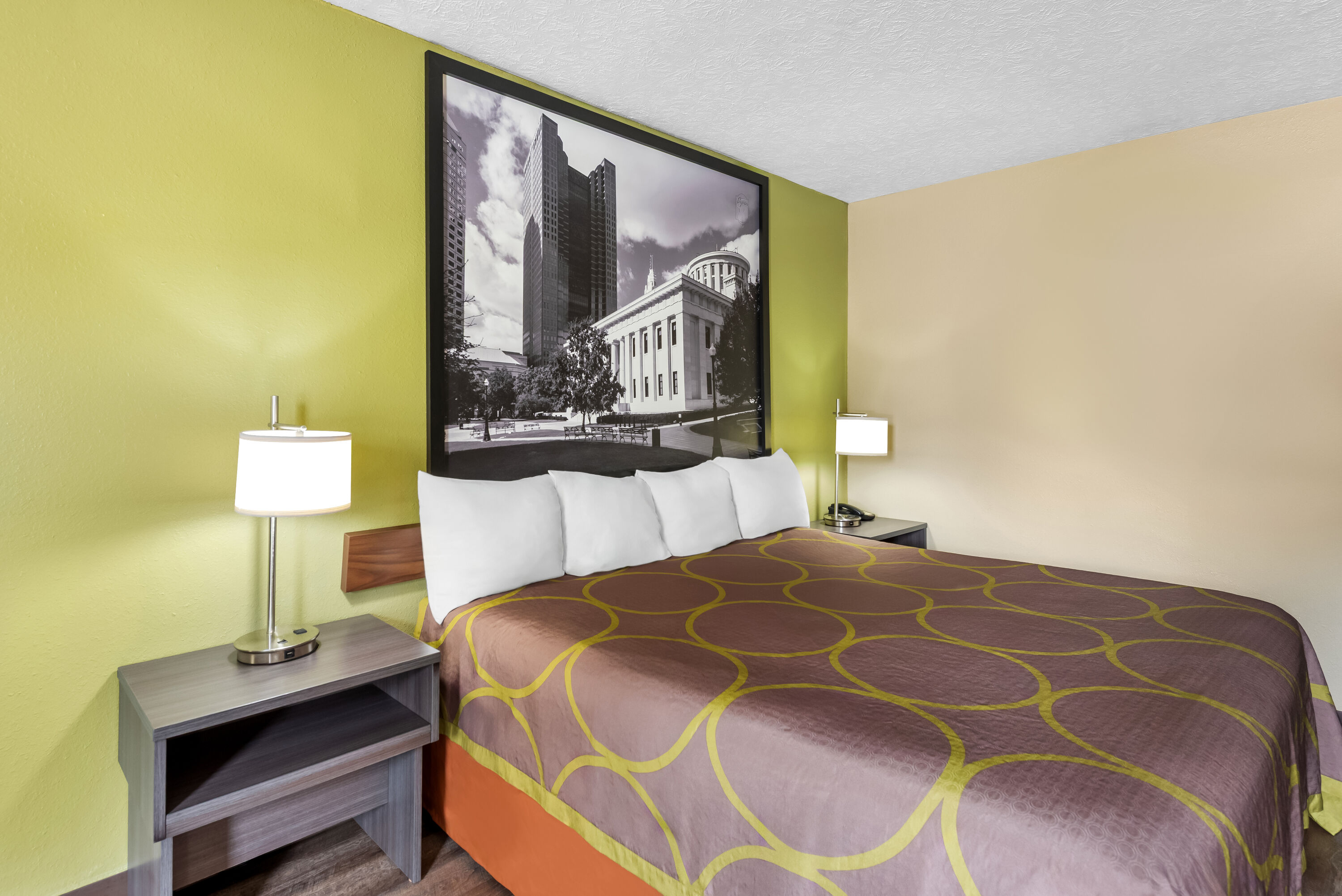 King bed guest room at the Super 8 by Wyndham Bellefontaine in Bellefontaine, Ohio