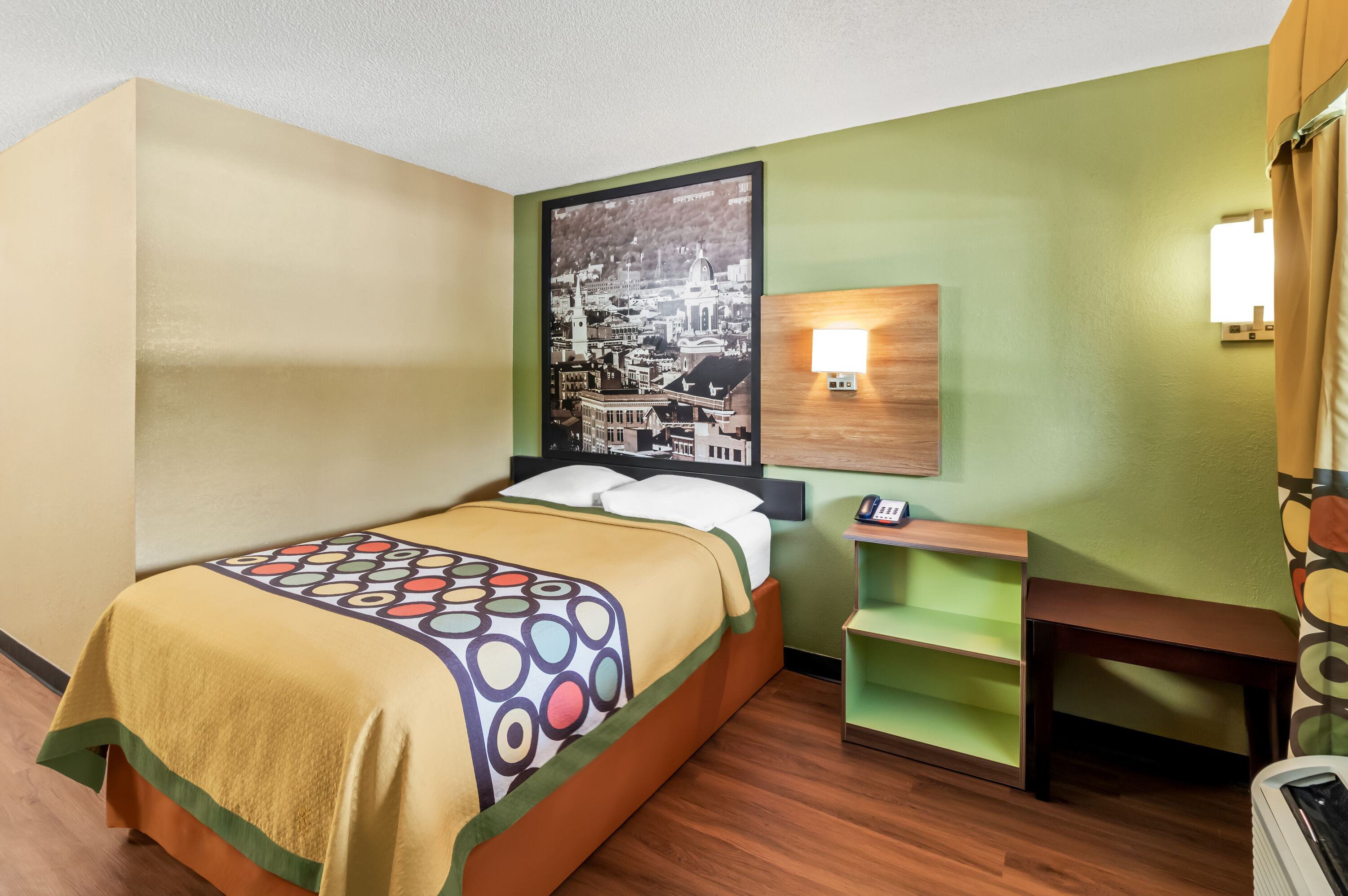 Double bed guest room at the Super 8 by Wyndham Cincinnati/Springdale OH in Cincinnati, Ohio