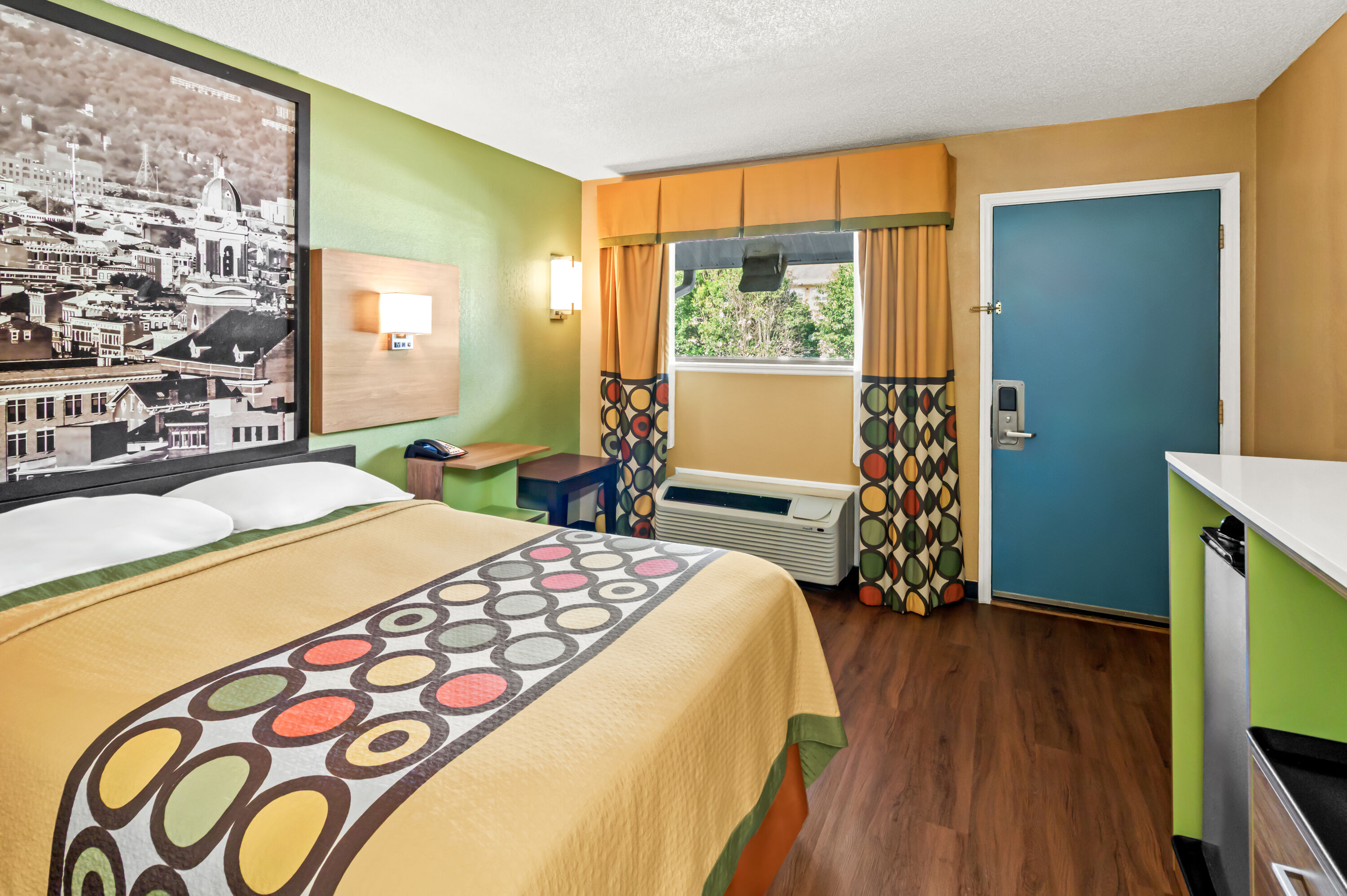 Double bed guest room at the Super 8 by Wyndham Cincinnati/Springdale OH in Cincinnati, Ohio