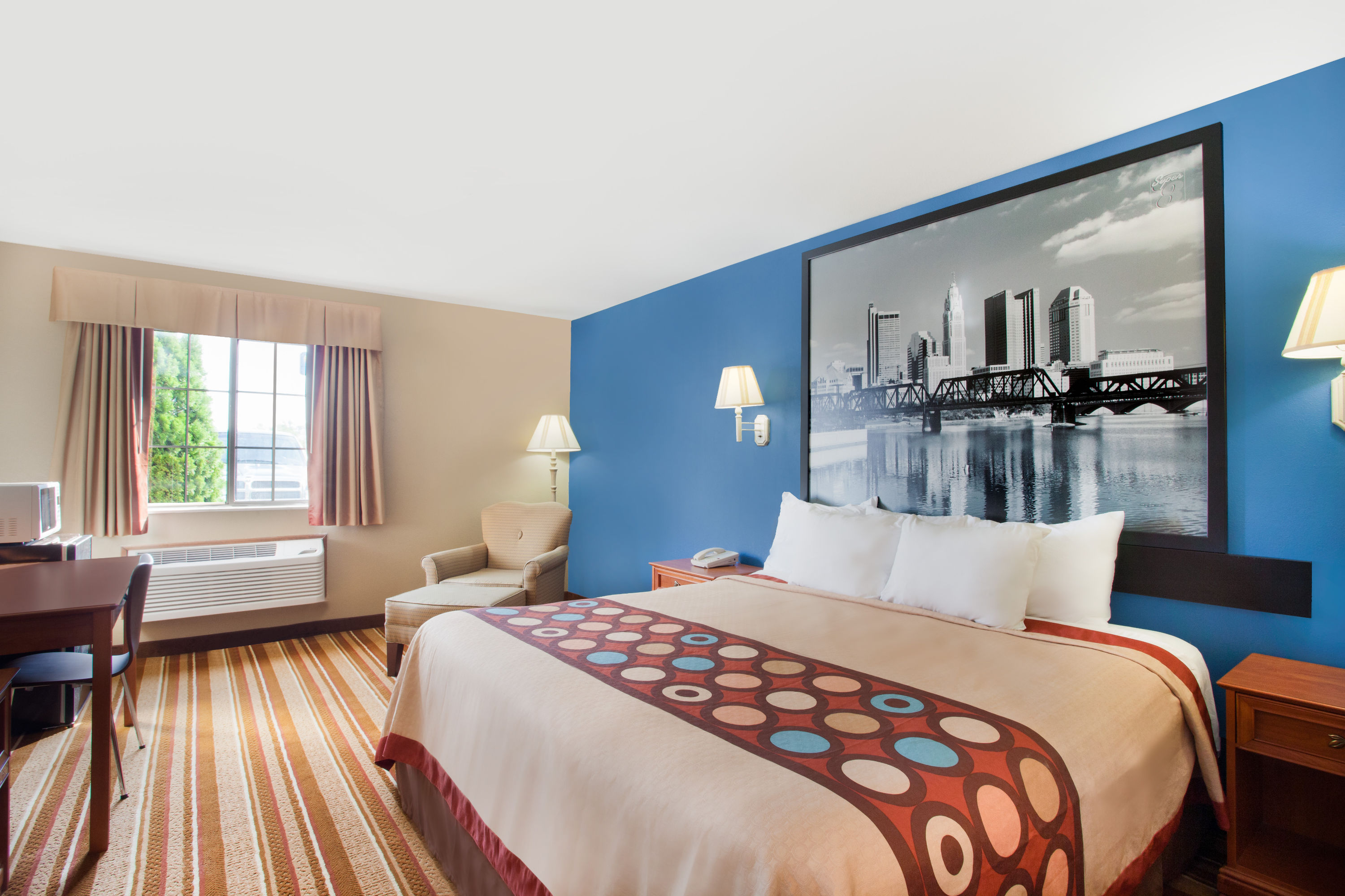 Guest room at the Super 8 by Wyndham Defiance in Defiance, Ohio