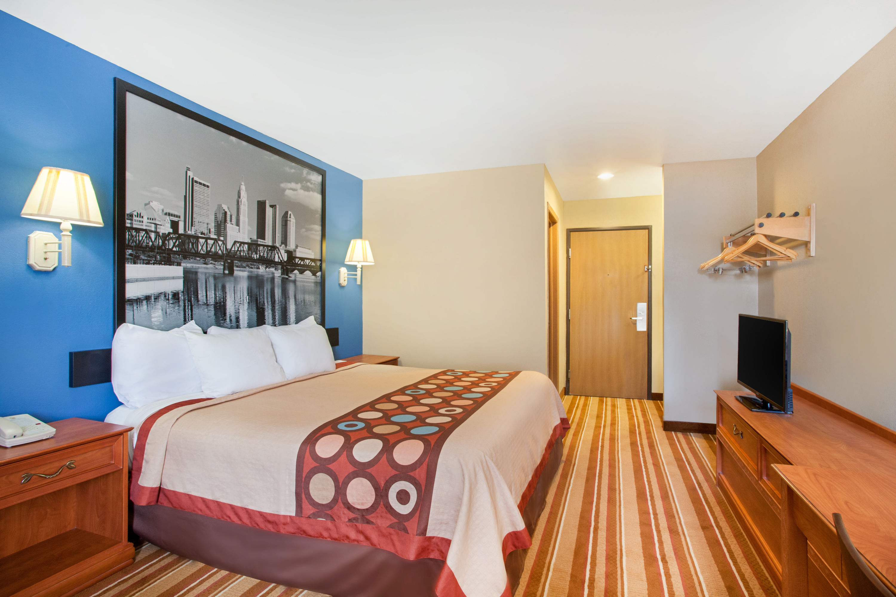 Guest room at the Super 8 by Wyndham Defiance in Defiance, Ohio