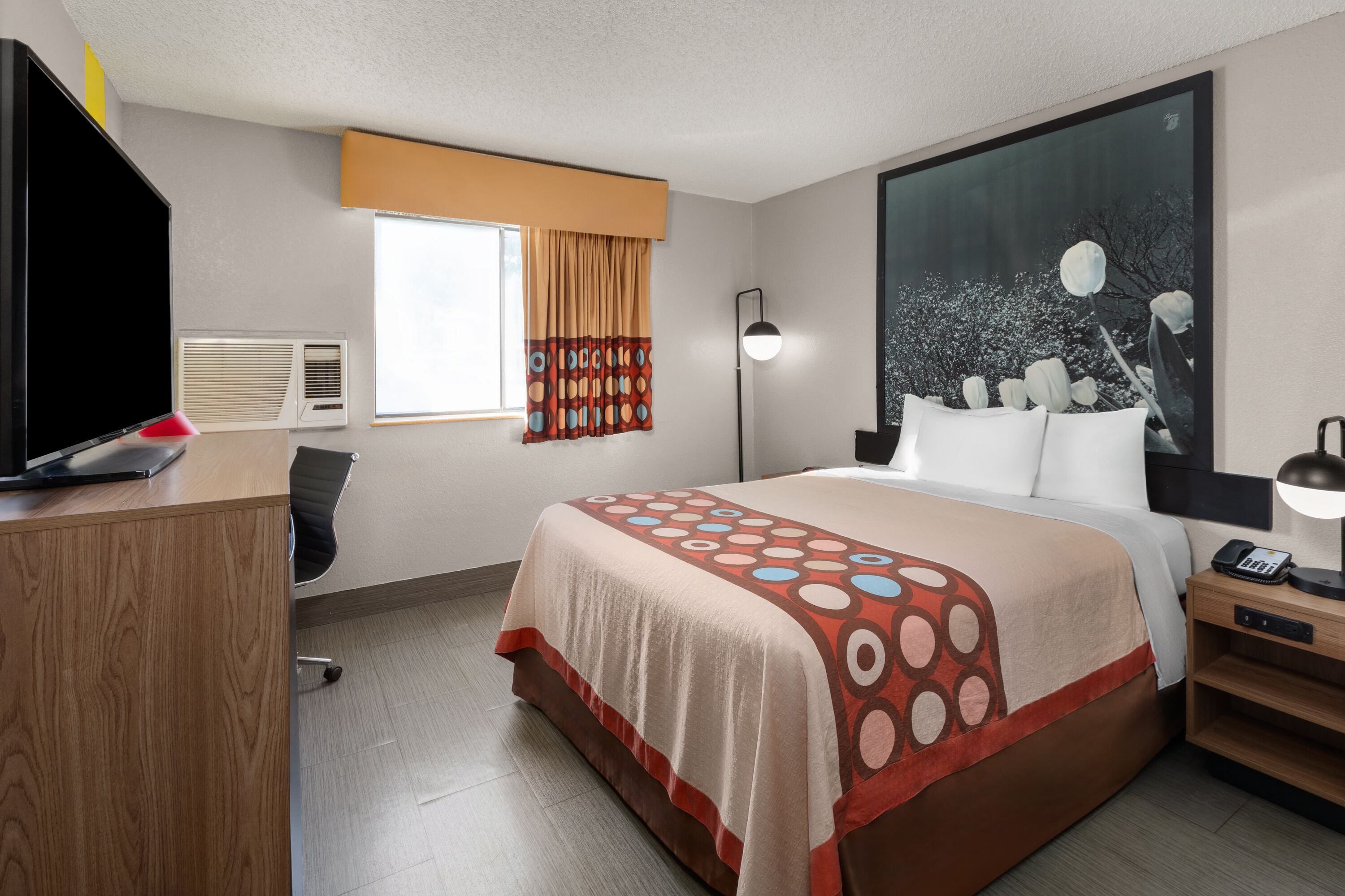 Guest room at the Super 8 by Wyndham Kent/Akron Area in Kent, Ohio