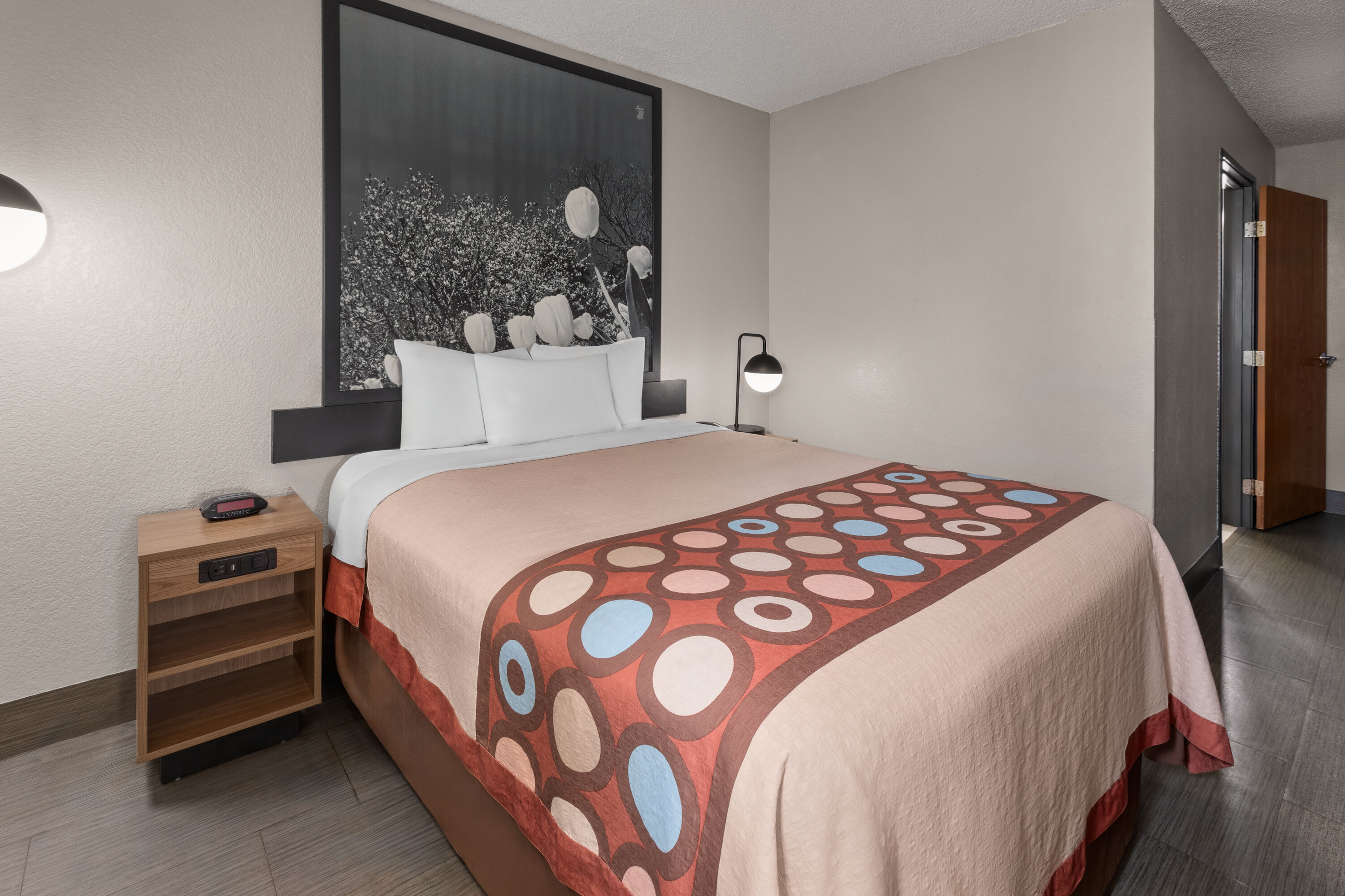 Guest room at the Super 8 by Wyndham Kent/Akron Area in Kent, Ohio