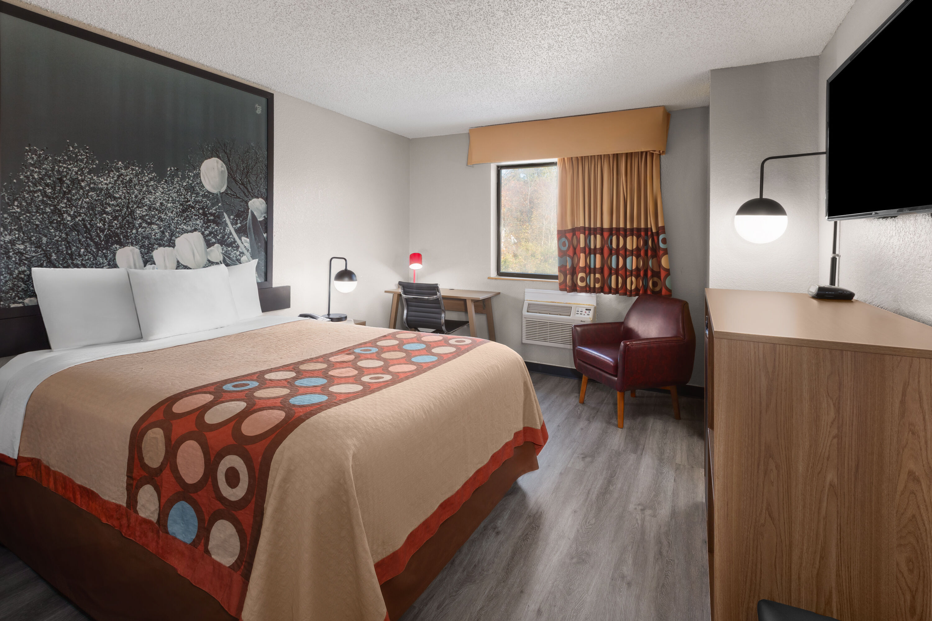 Guest room at the Super 8 by Wyndham Kent/Akron Area in Kent, Ohio